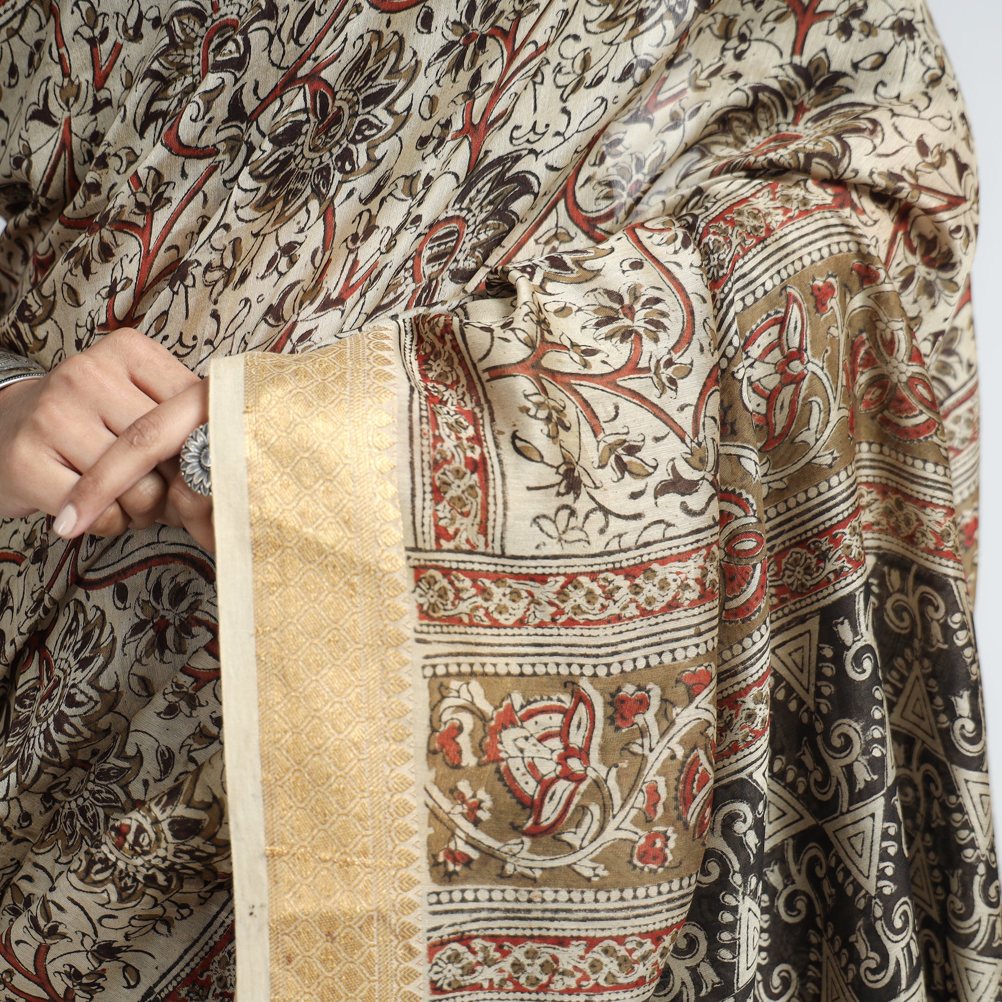 VENKATA BHANU KALAMKARI PEDANA Beige - Original Pedana Kalamkari Block Print Silk Saree - view 4