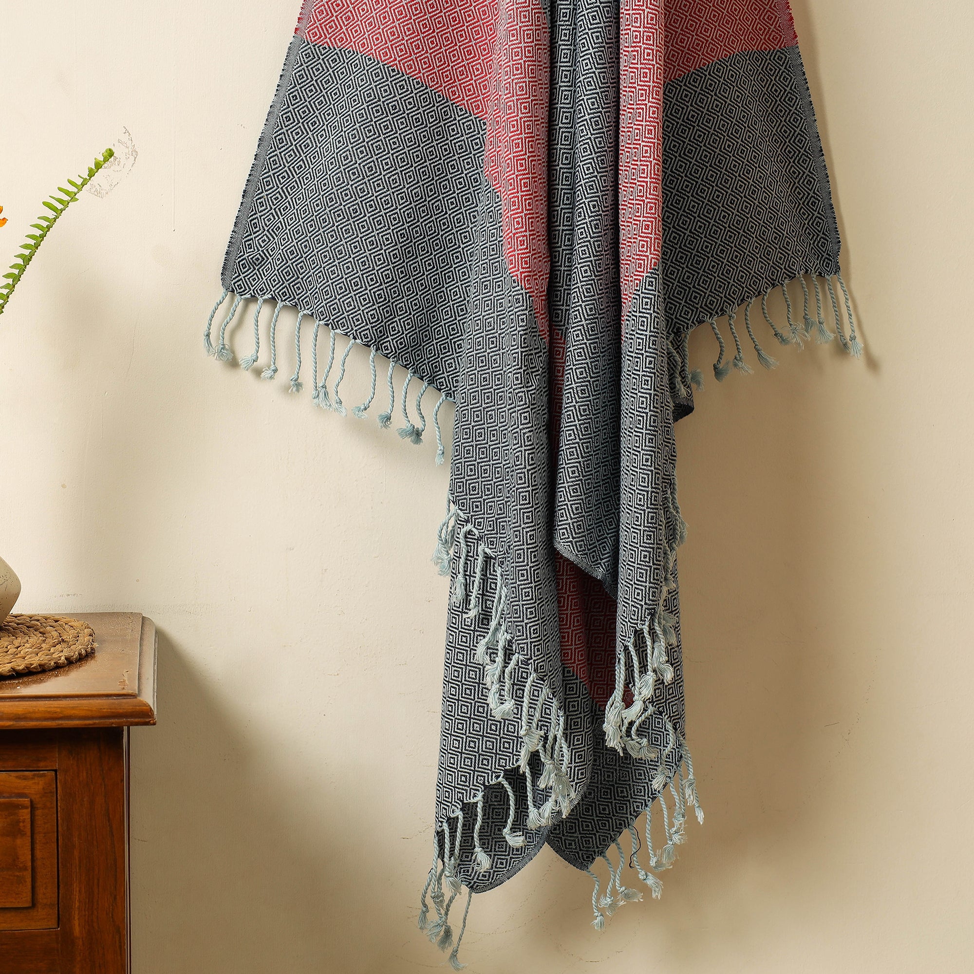 HANDLOOM VIRASAT Black - Handloom Cotton Towel with Tassels from Bijnor by Nizam - view 2