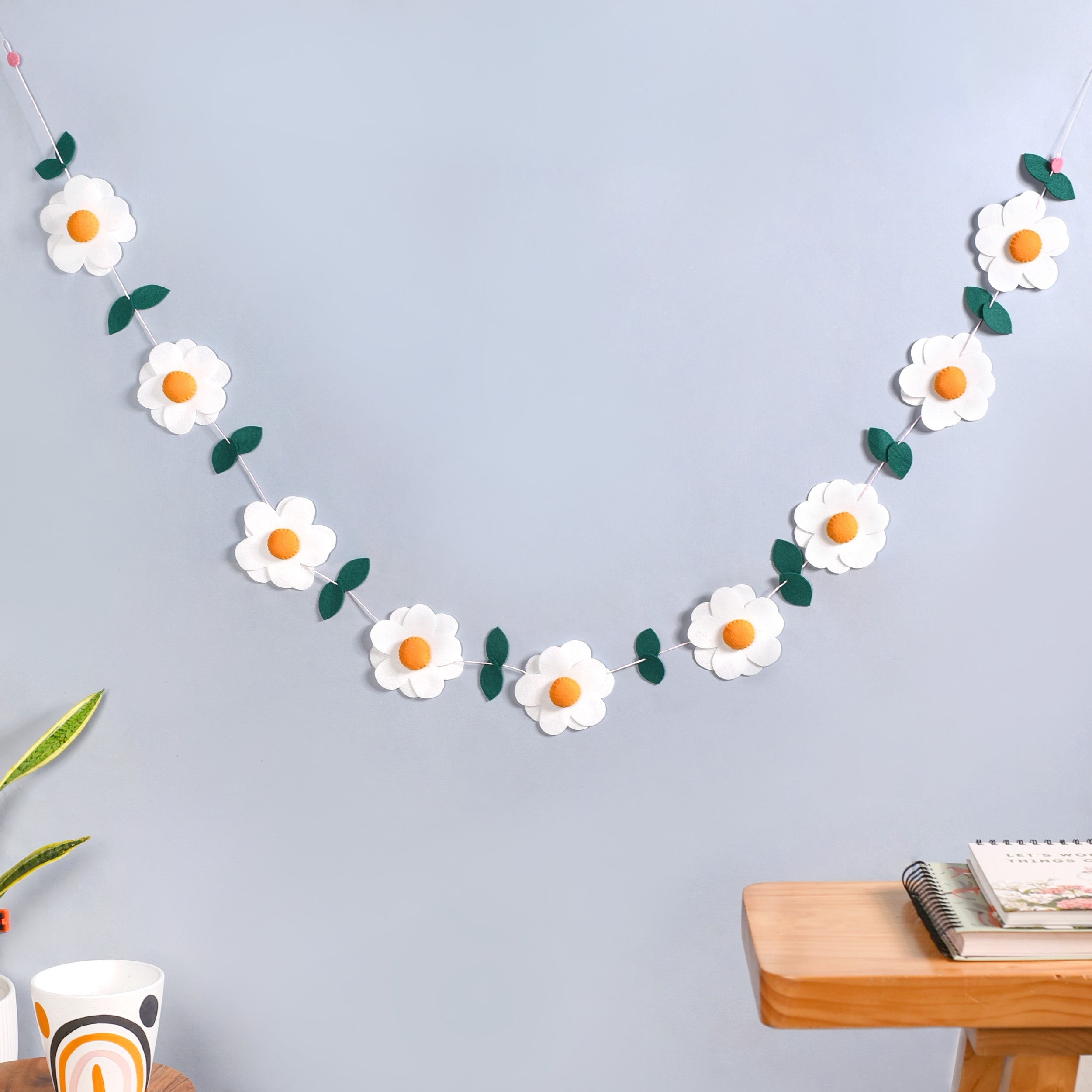 Nestasia Daisy Bunting For Nursery Room Decor