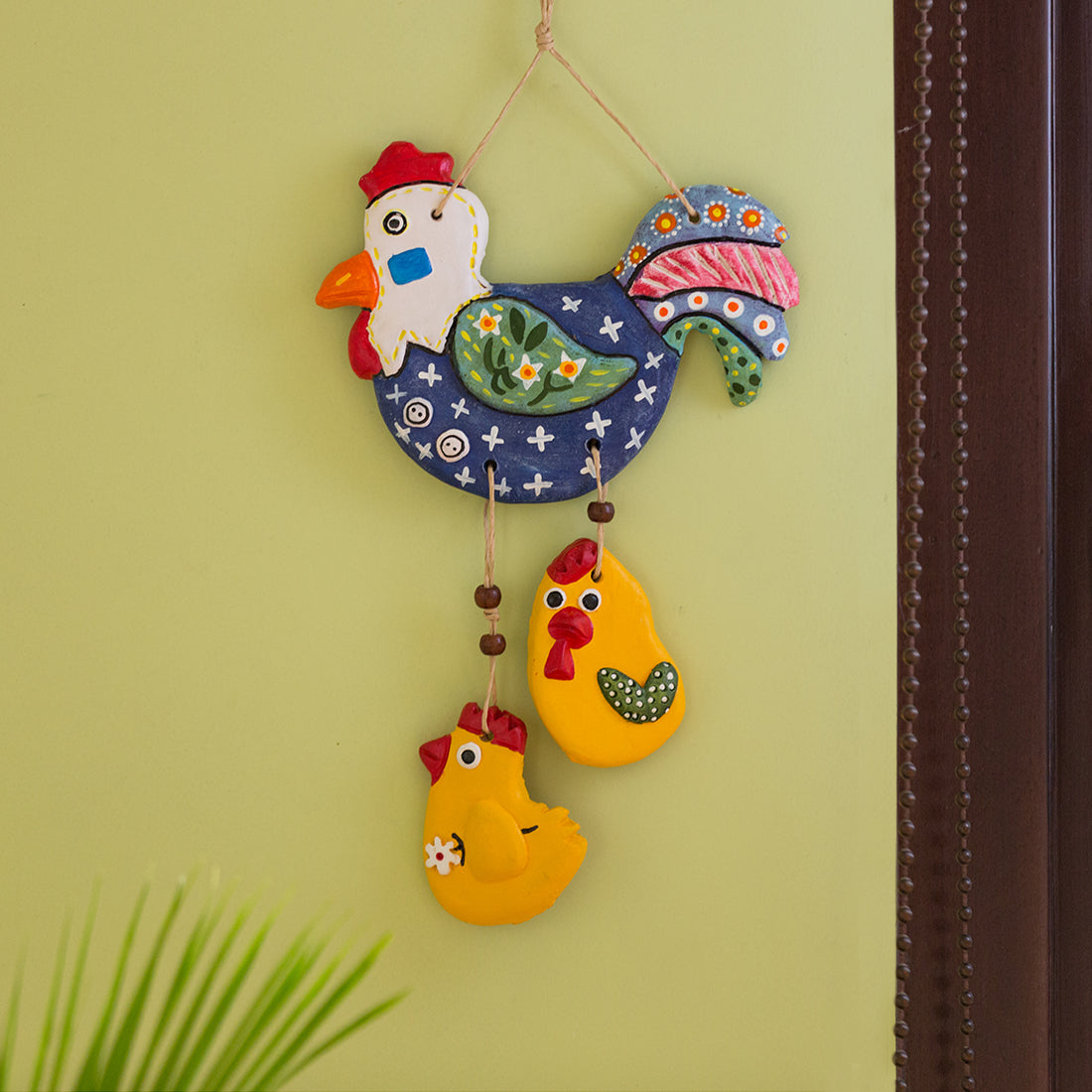EXCLUSIVELANE 'Rooster & Chicks' Handmade & Handpainted Terracotta Decorative Wall Hanging