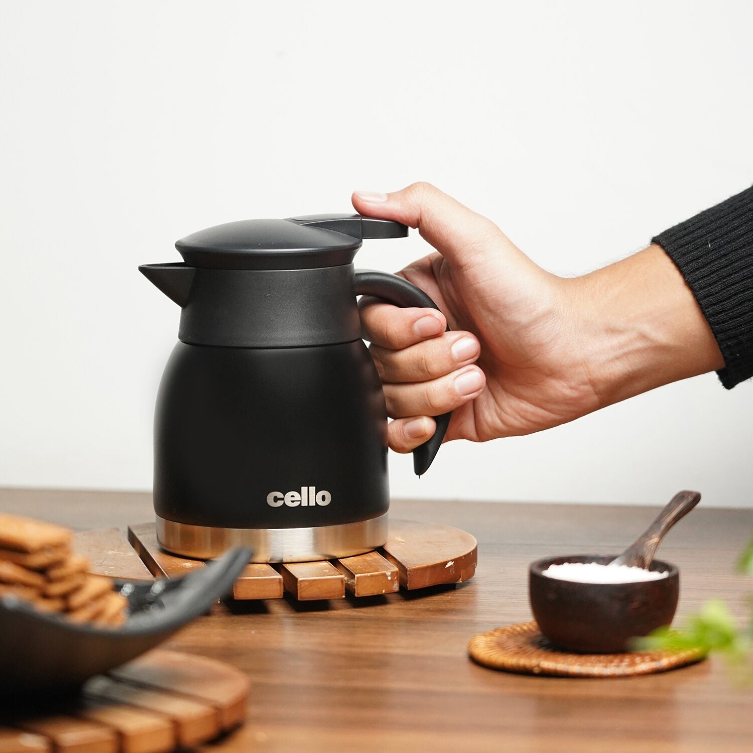 Cello Duro Pot Double Walled Vacuum Insulated Teapot, 600ml
