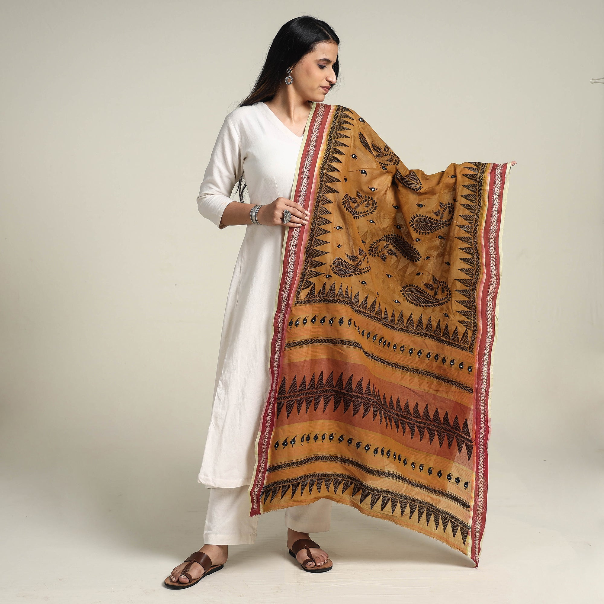 KHUSHBASH - HAPPY LOOM OF EAST Brown - Bengal Kantha Embroidered Cotton Handloom Dupatta