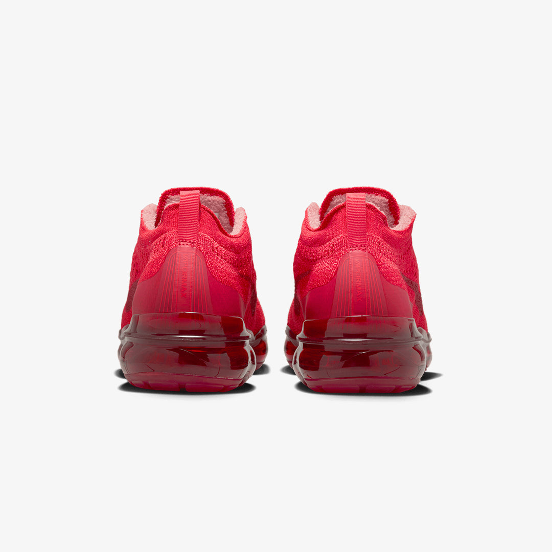 Nike | AIR VAPORMAX 2023 FLYKNIT { TRACK RED/MYSTIC RED-TRACK RED-TRACK RED - view 2