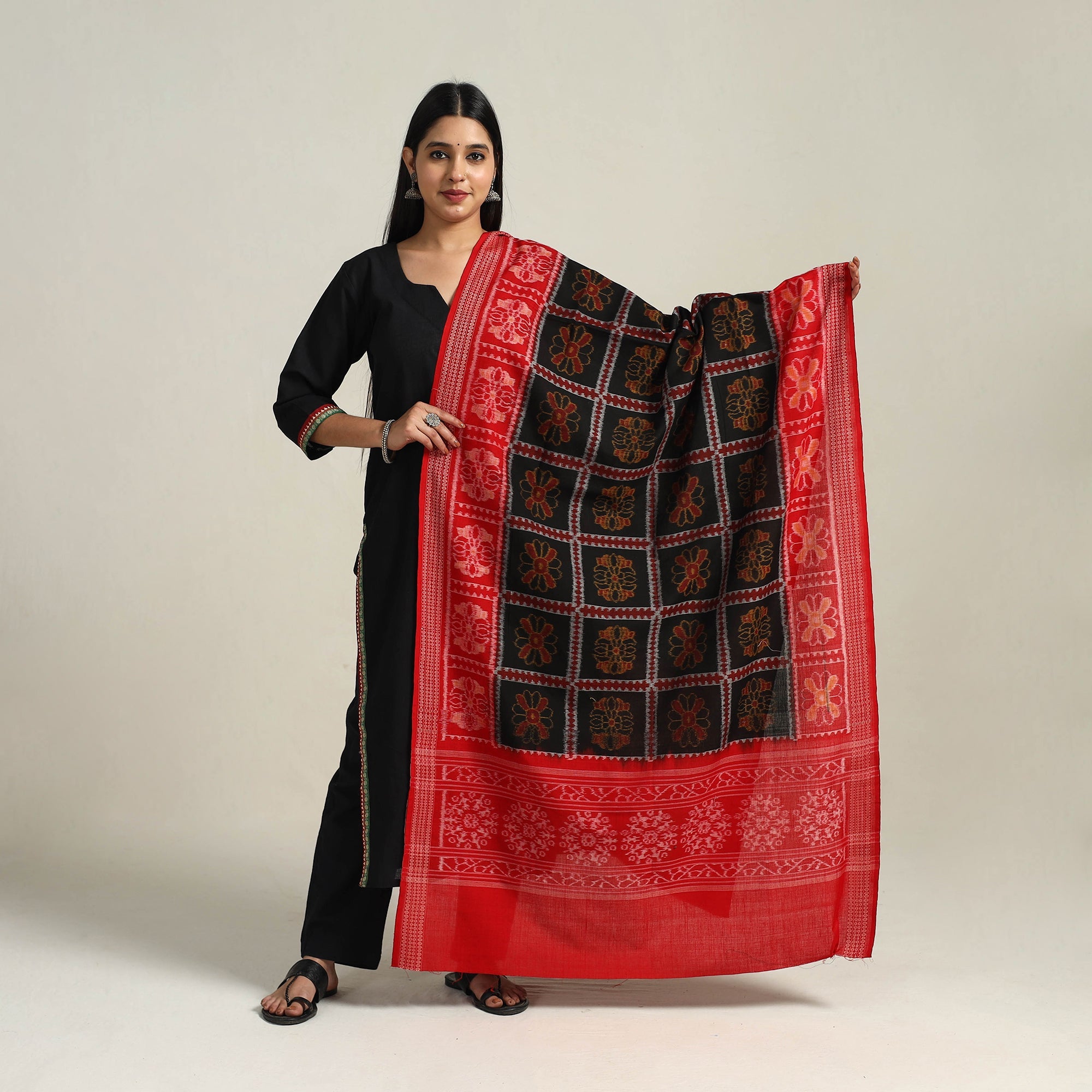 ASHOKA ASSEMBLE - CELEBRATING CRAFTS OF ODISHA Black - Handloom Cotton Sambalpuri Ikat Dupatta 08 - view 2