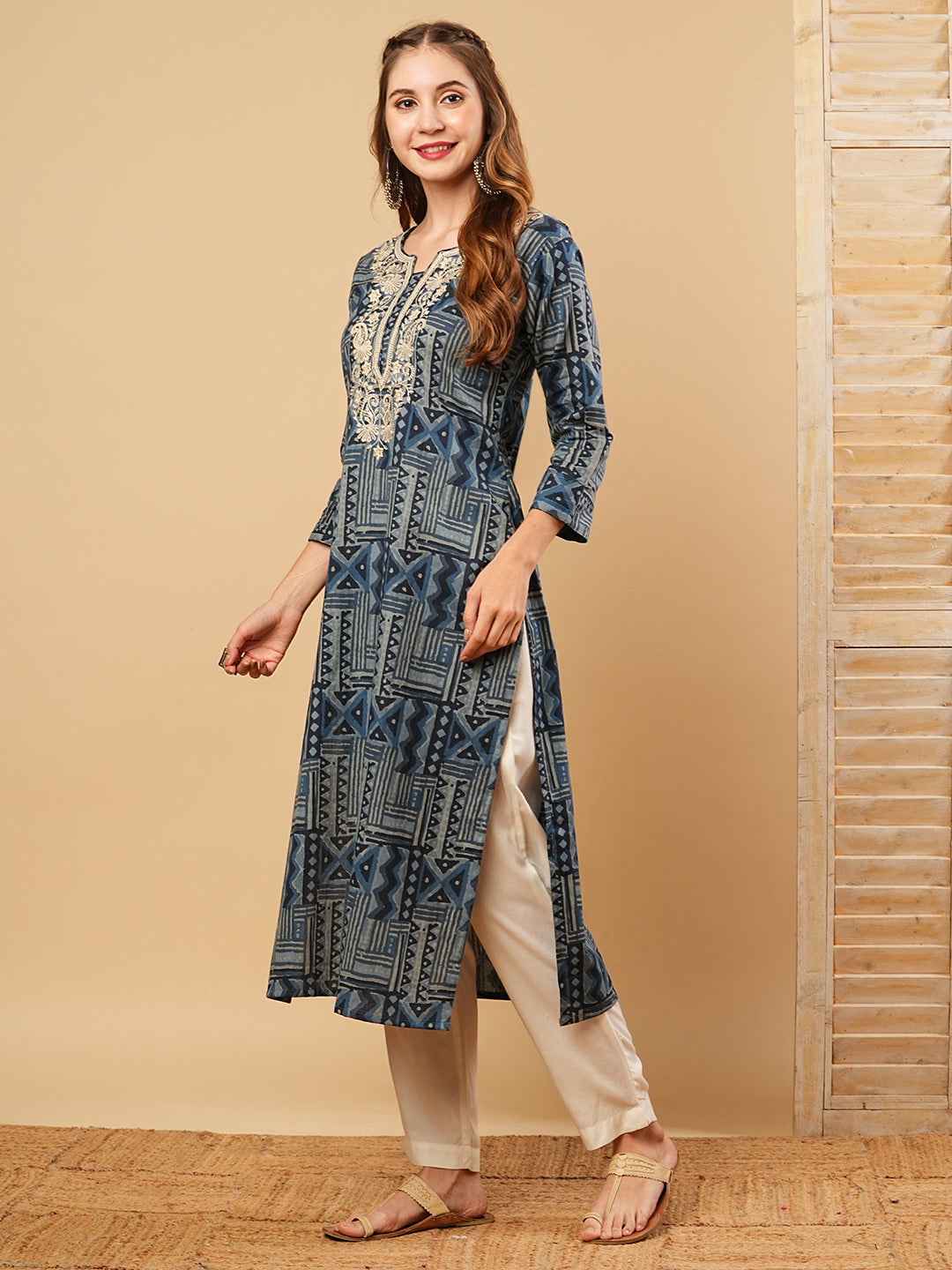Fashor Abstract Printed Resham & Sequins Embroidered Kurta - Blue - view 4