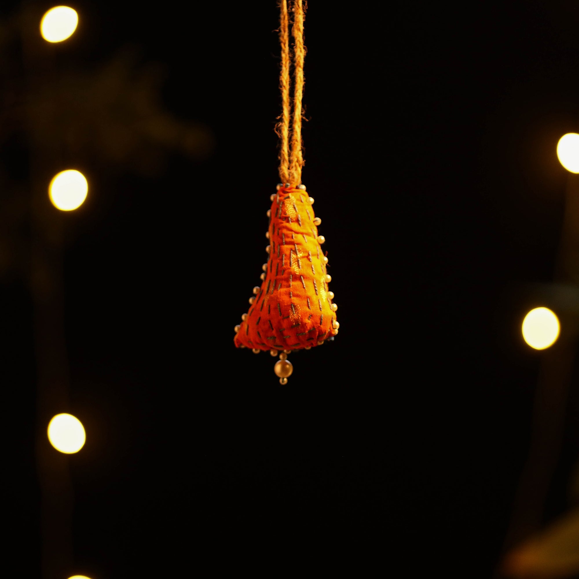 Upcycled thread beadwork – JAN SANDESH Bell - Upcycled Thread & Beadwork X-Mas Decor Hanging 03