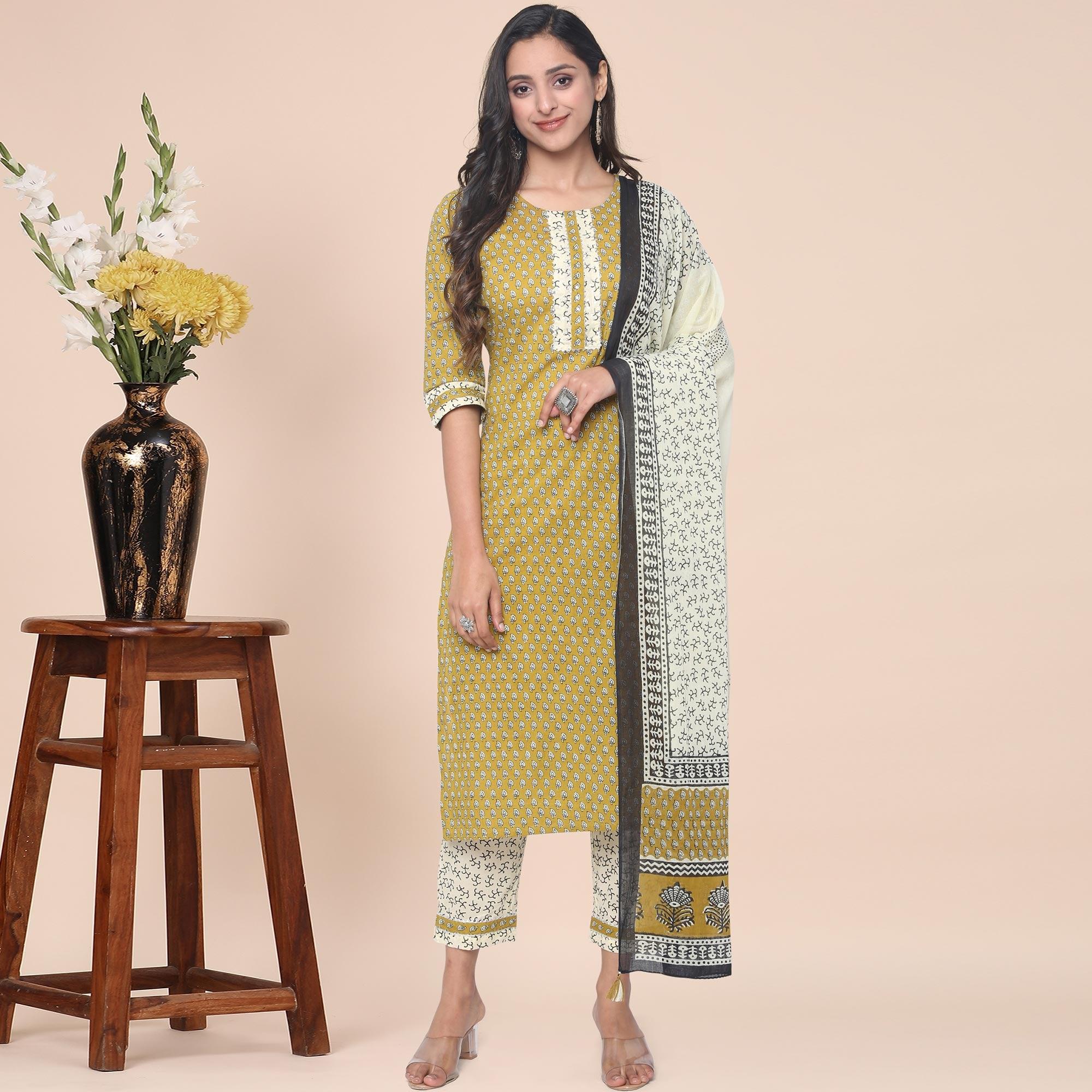 Peachmode Mehndi Green Casual Wear Printed With Gota Patti Cotton Kurti Pant Set With Dupatta