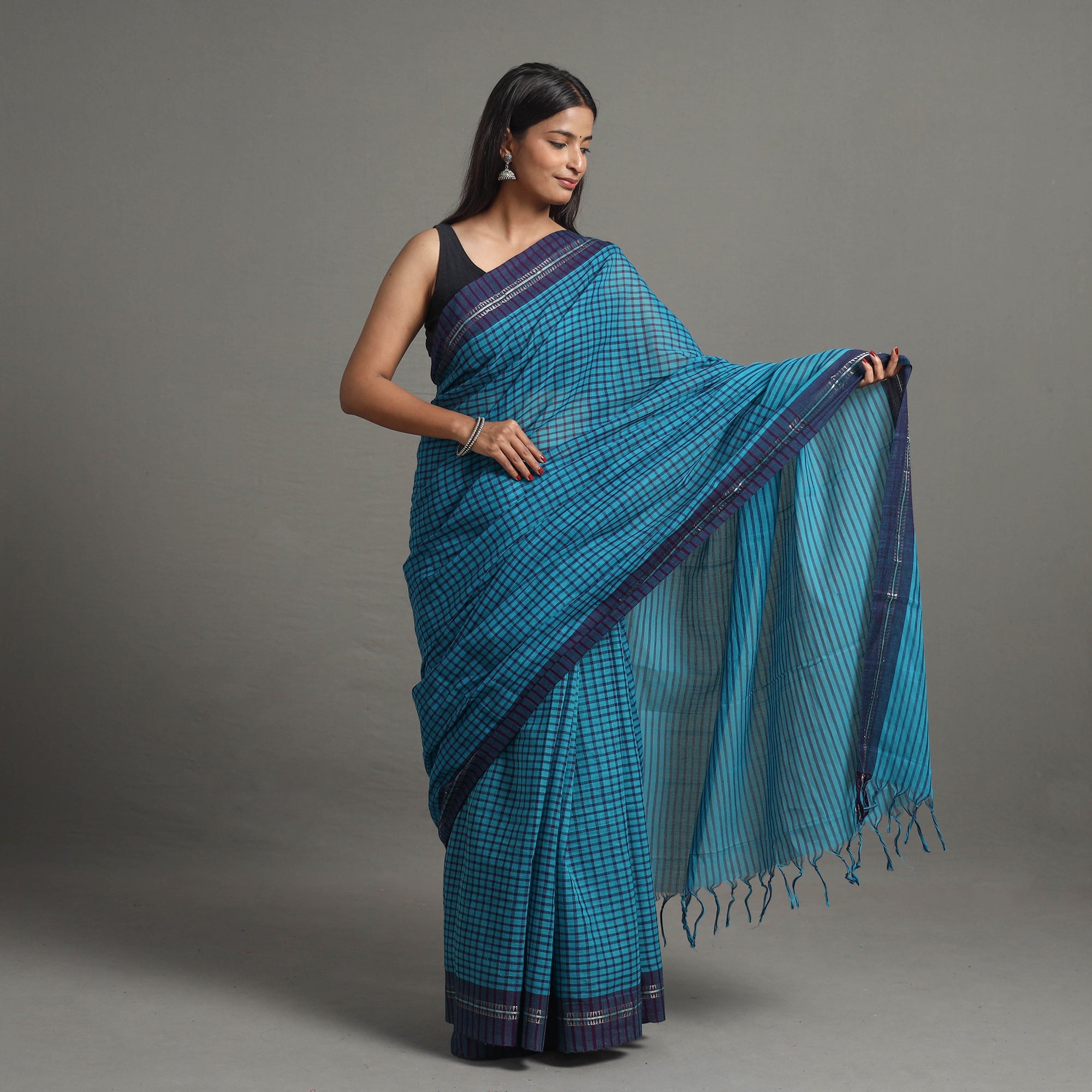 CHITRIKA Narayanpet Small Chequered Dobby Cotton Handloom Saree 112 - view 2