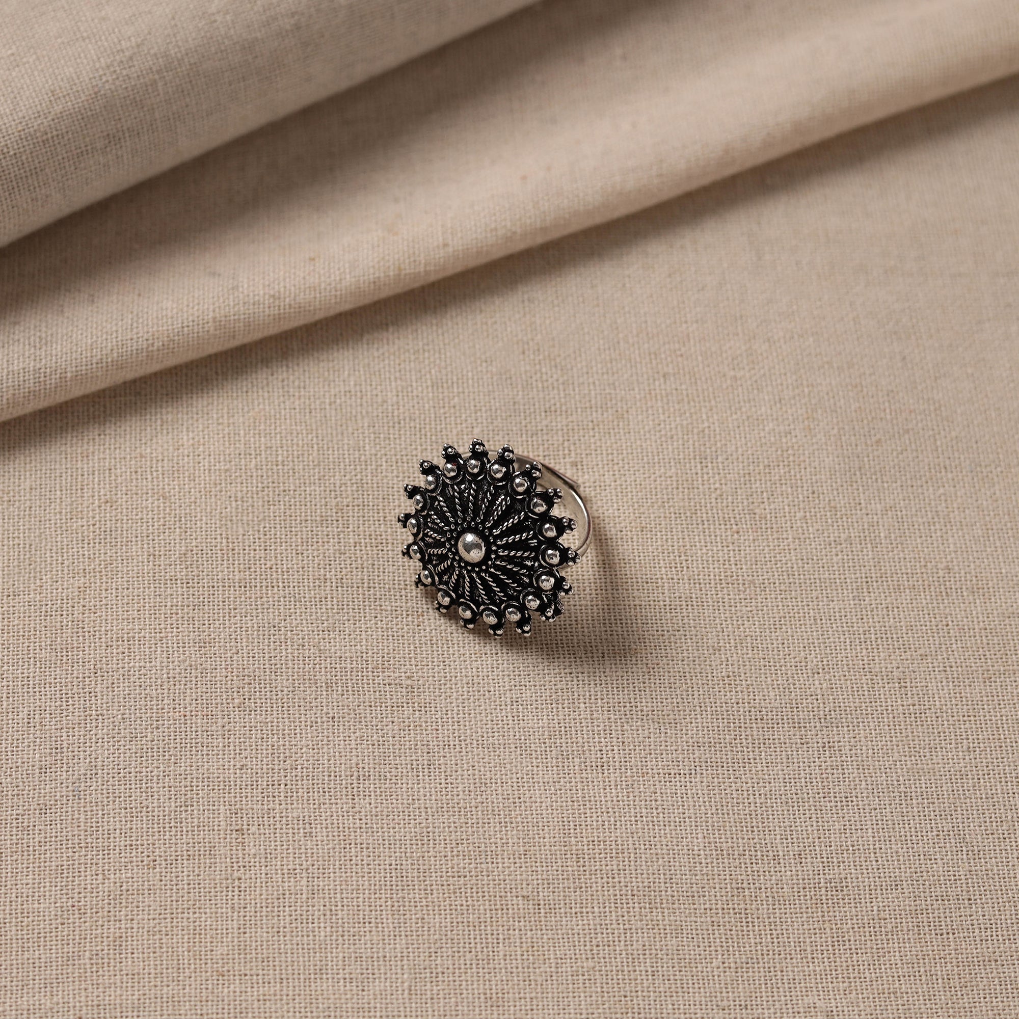 WHITE RIVER STORIES Antique Finish Oxidised White Metal Ring 76