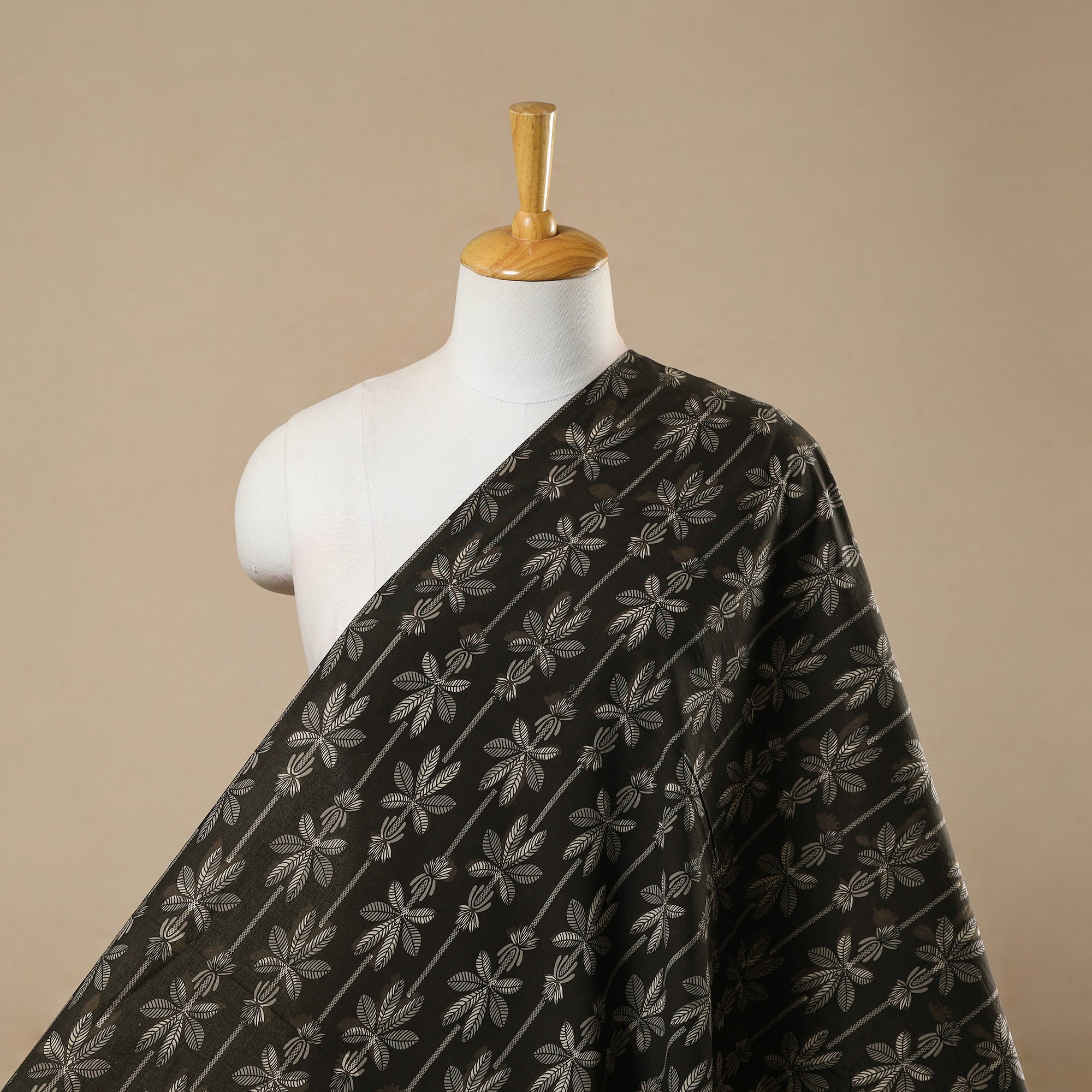 ARTISAN HAND BLOCK PRINTS Black - Block Print Cotton Jahota Fabric 33