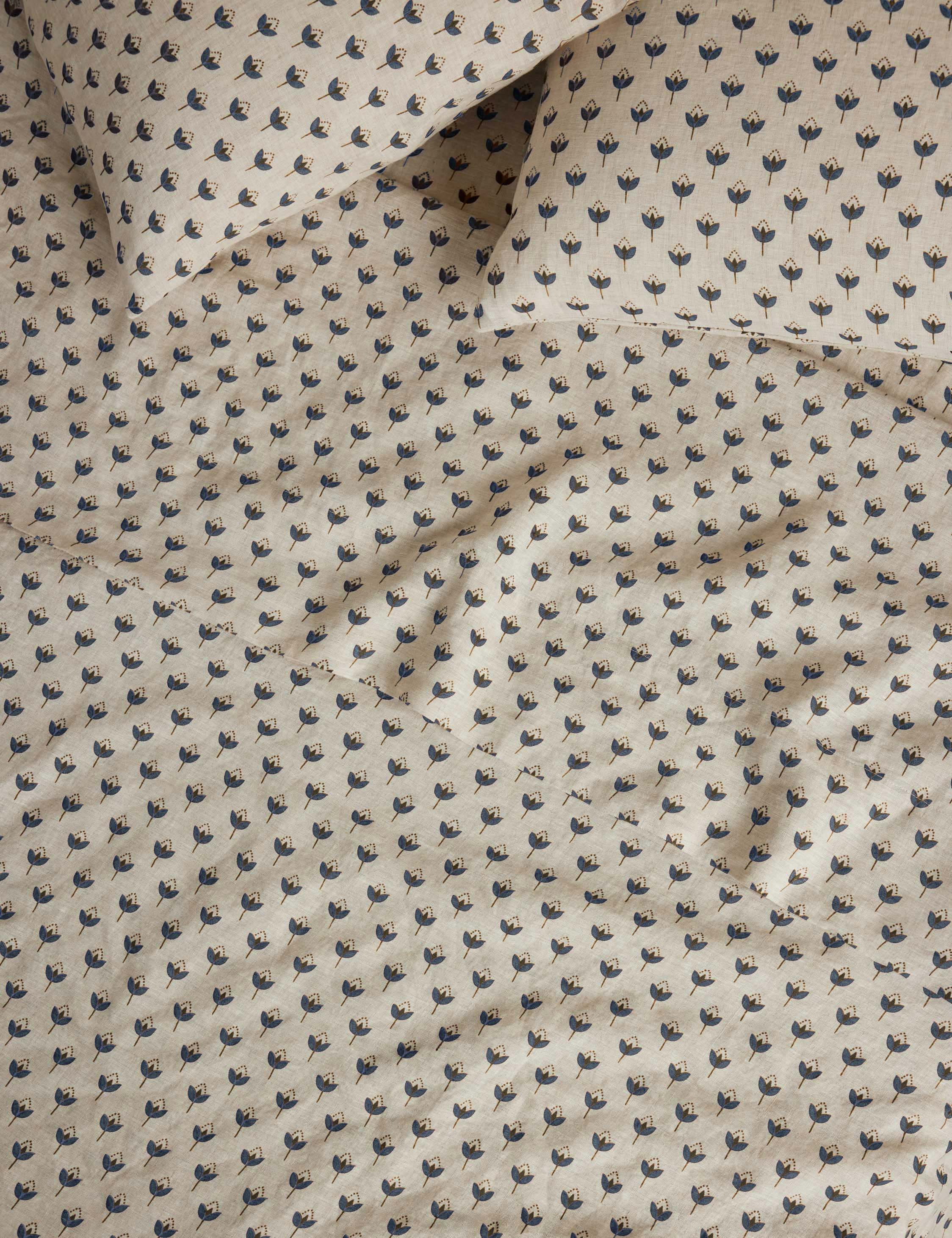 Lulu and Georgia Poiret European Flax Linen® Sheet Set - view 2