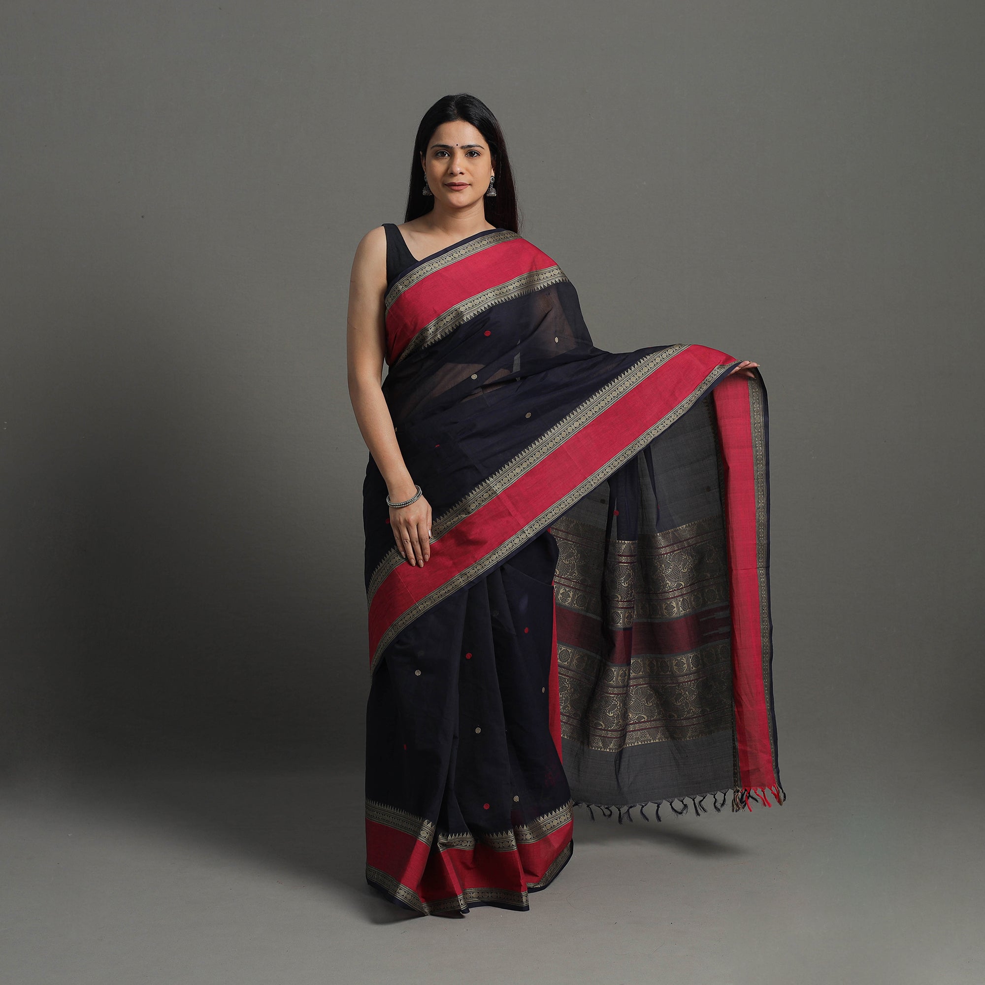 SOUTH KARGHA Black - Handloom Cotton Thread Border Kanchipuram Saree 10