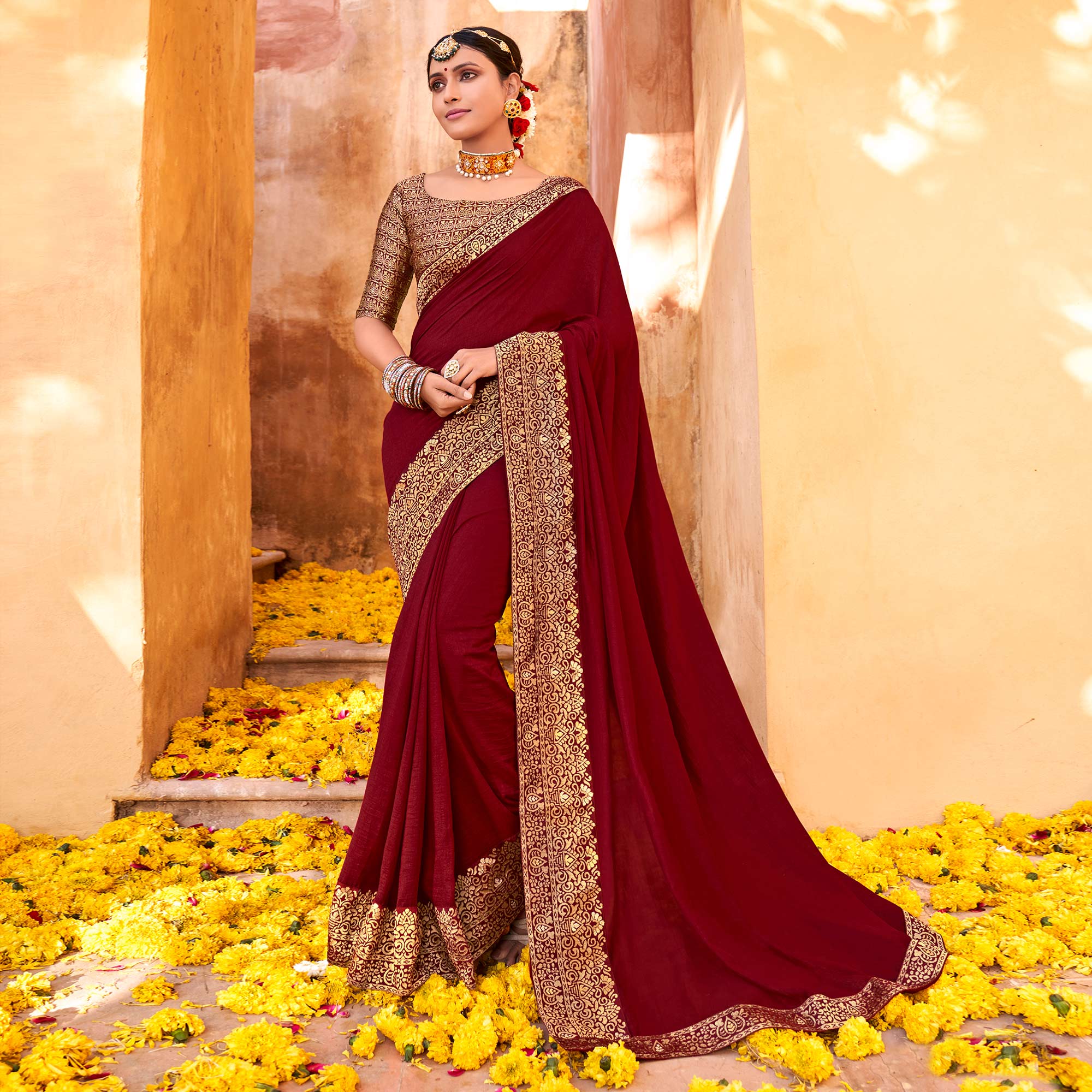 Peachmode Maroon Solid With Jacquard Border Vichitra Silk Saree - view 2
