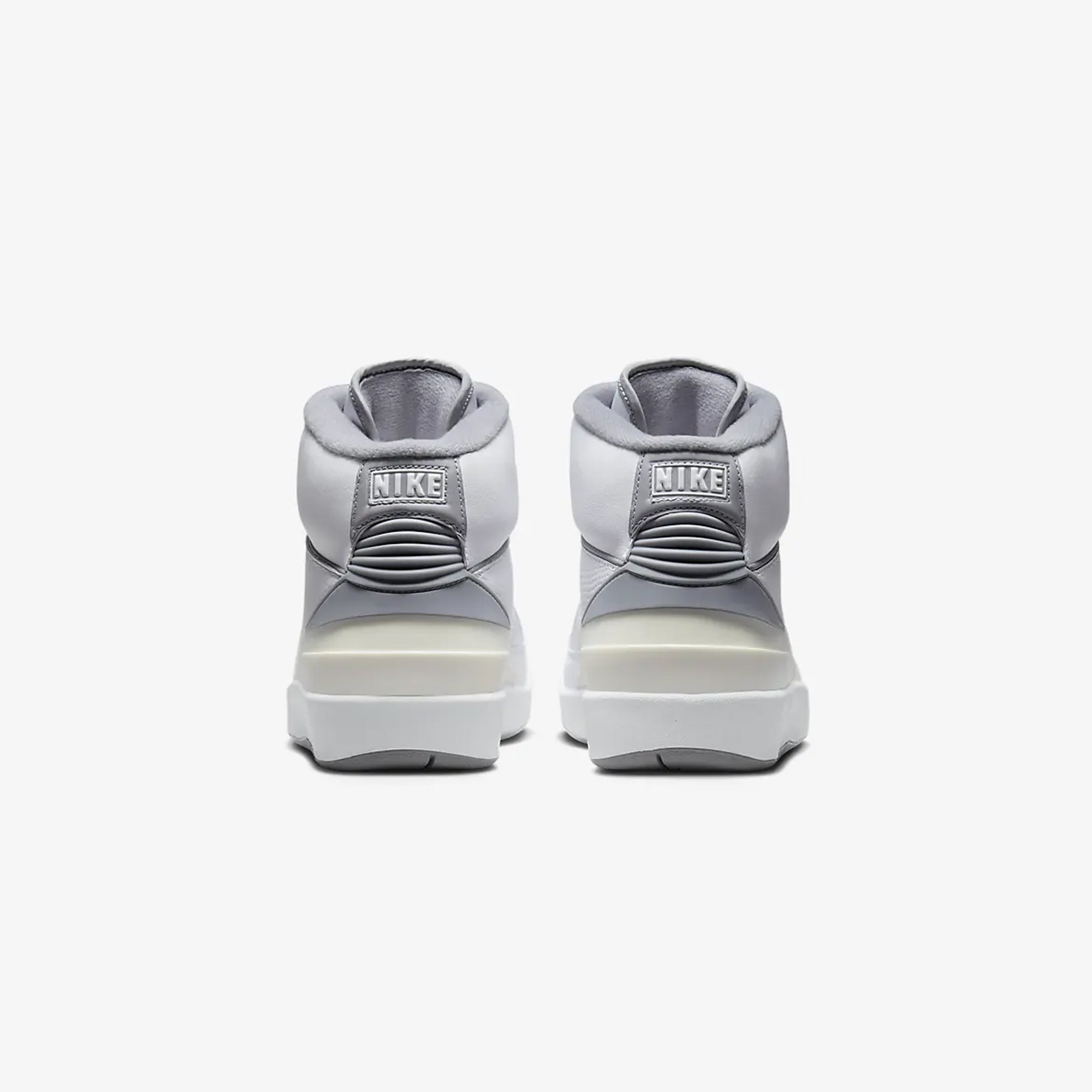 Jordan | AIR JORDAN 2 RETRO { WHITE/CEMENT GREY-SAIL-BLACK - view 2