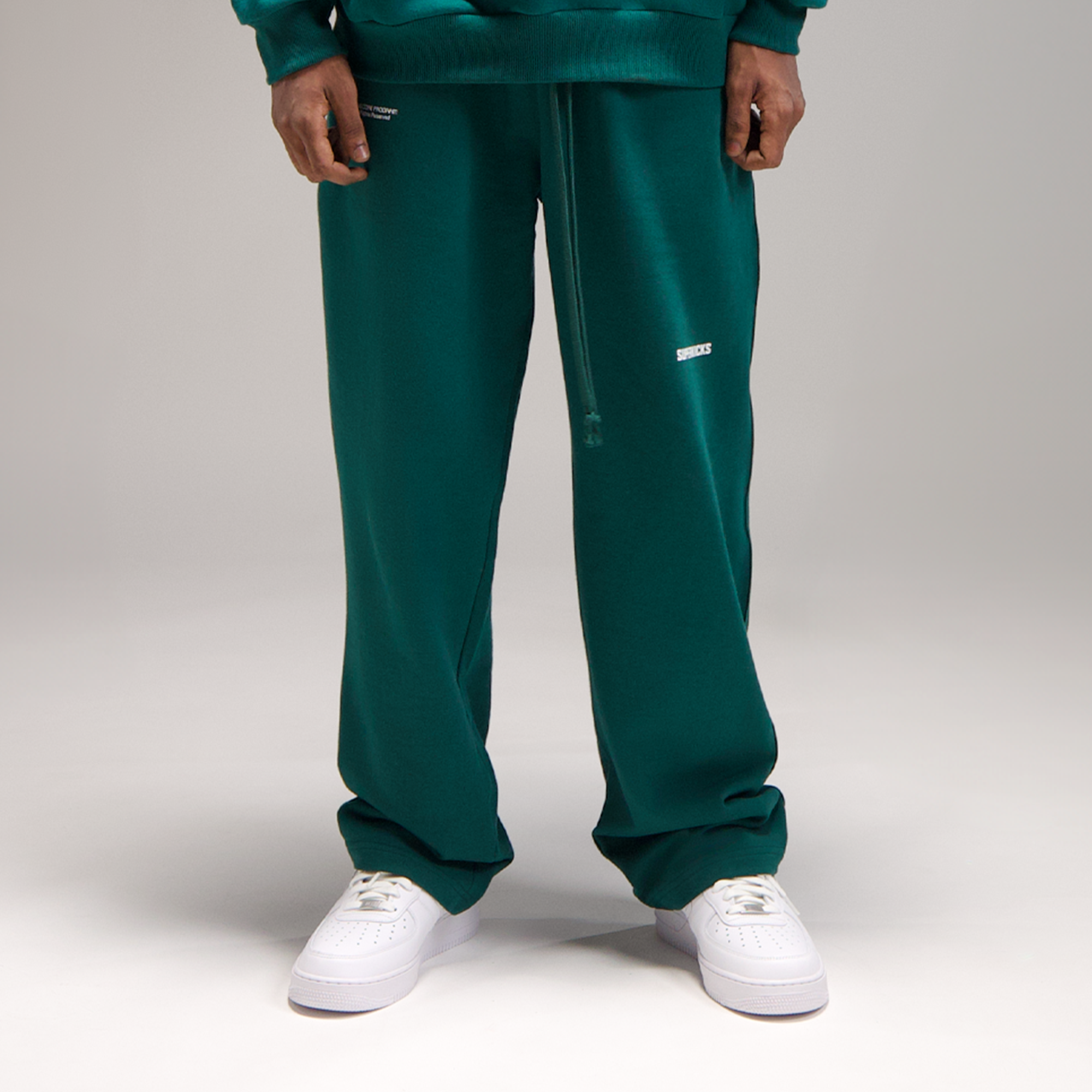 Superkicks | CORE 3.0 UNISEX SWEATPANT “GREEN” - view 3
