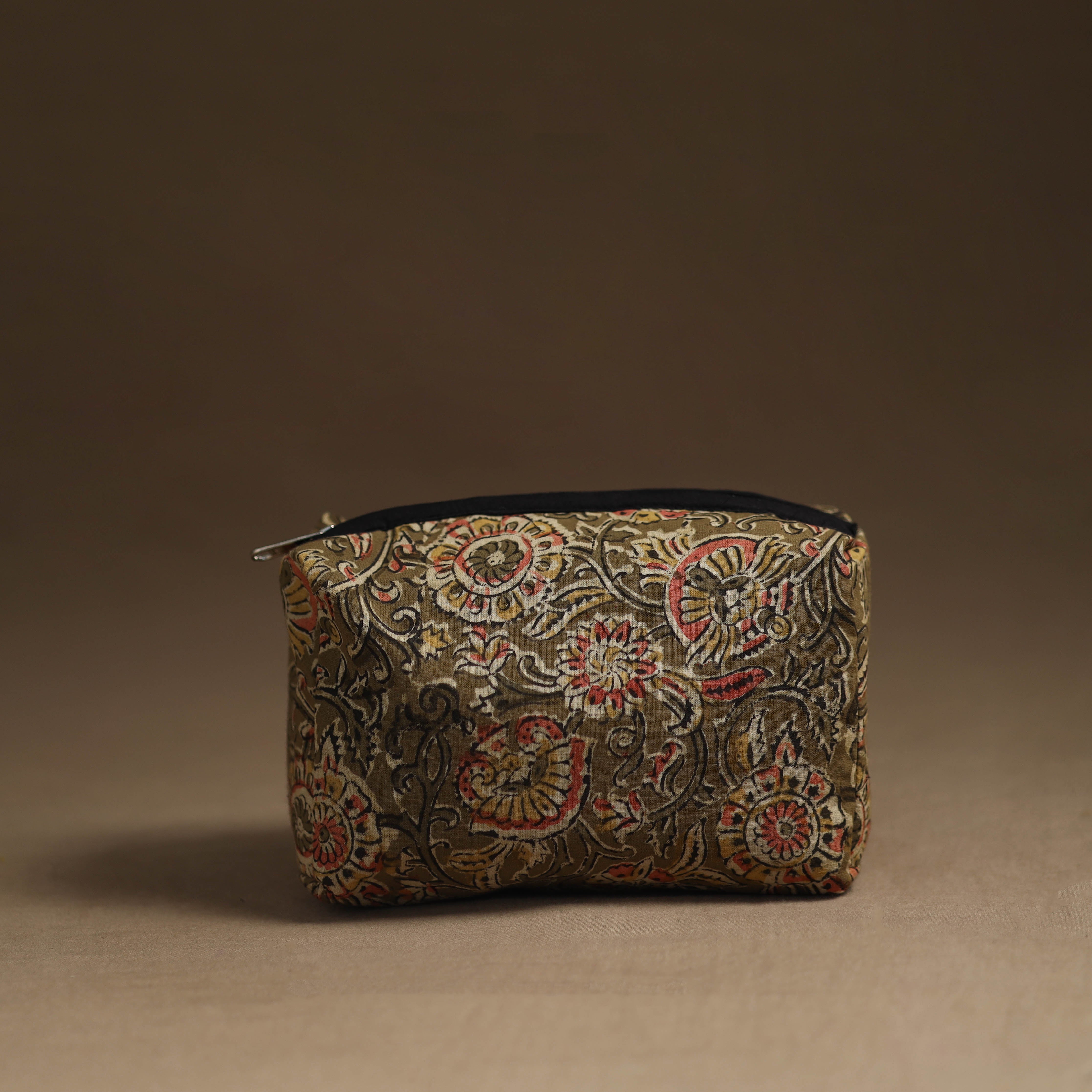 NOORI BAZAR Brown - Handmade Cotton Toiletry Pouch 01