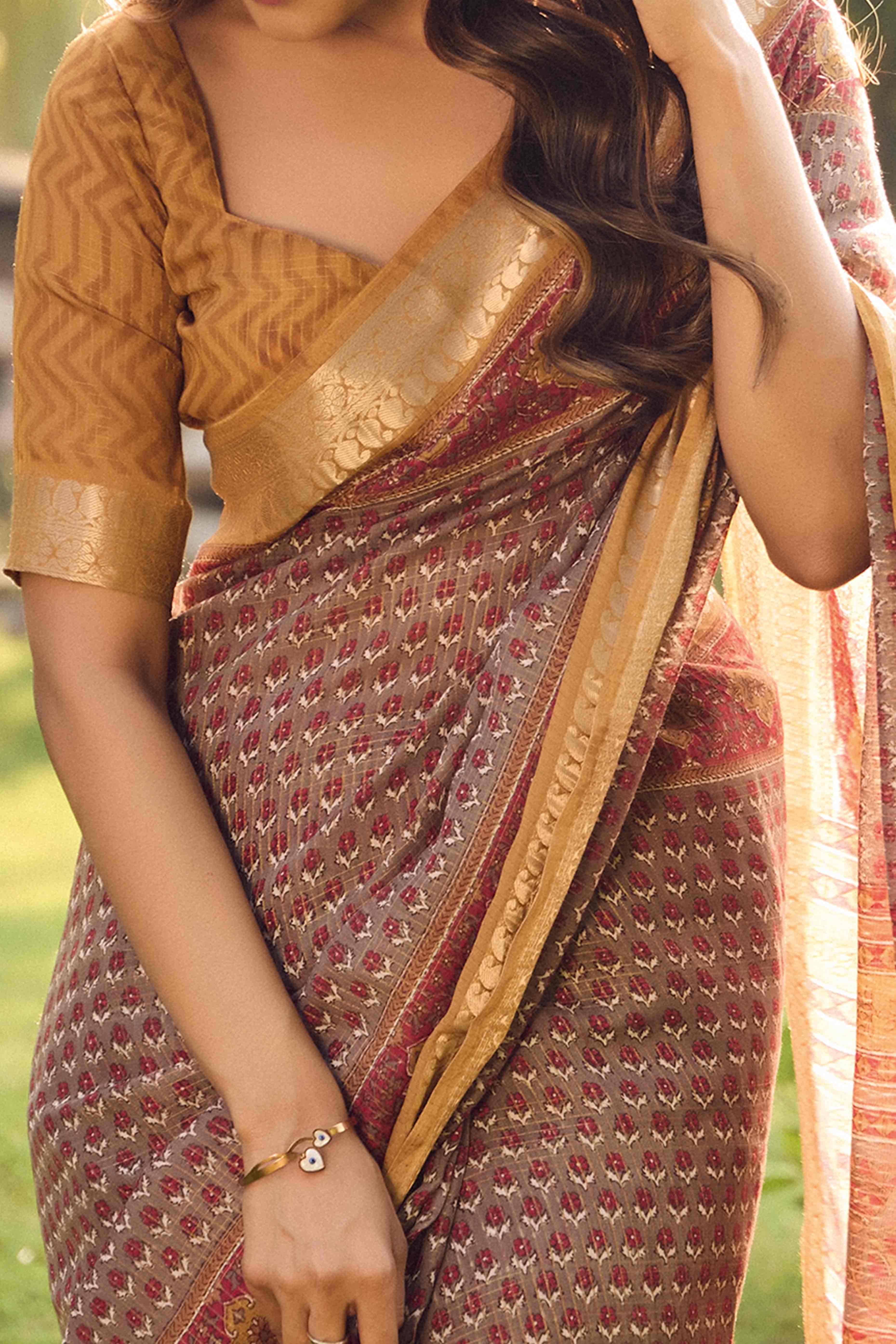 Peachmode Brown Printed Mulmul Cotton Saree With Jacquard Border - view 2