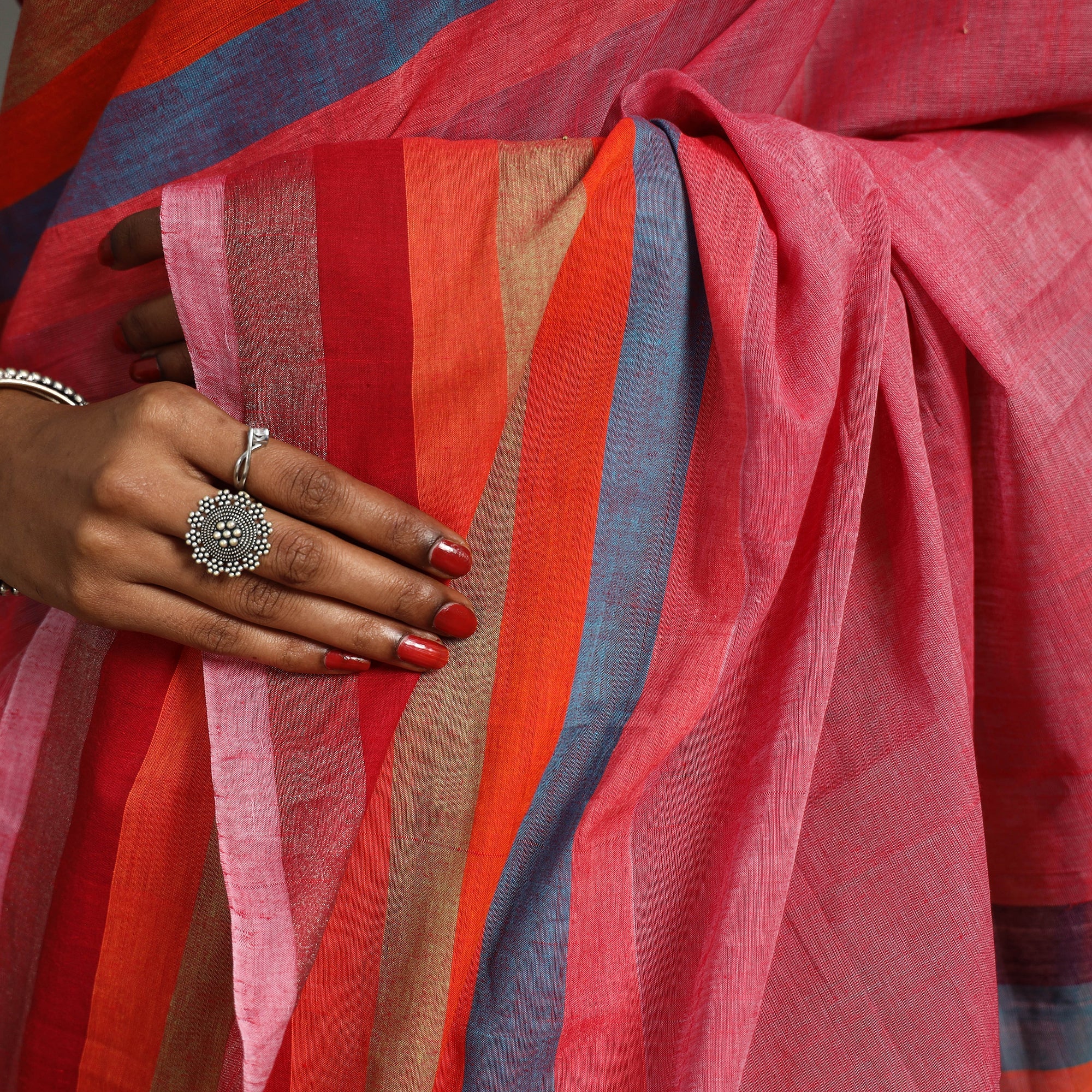 CREYO Zari Stripes Cotton Handloom Saree 21 – Women's - view 5