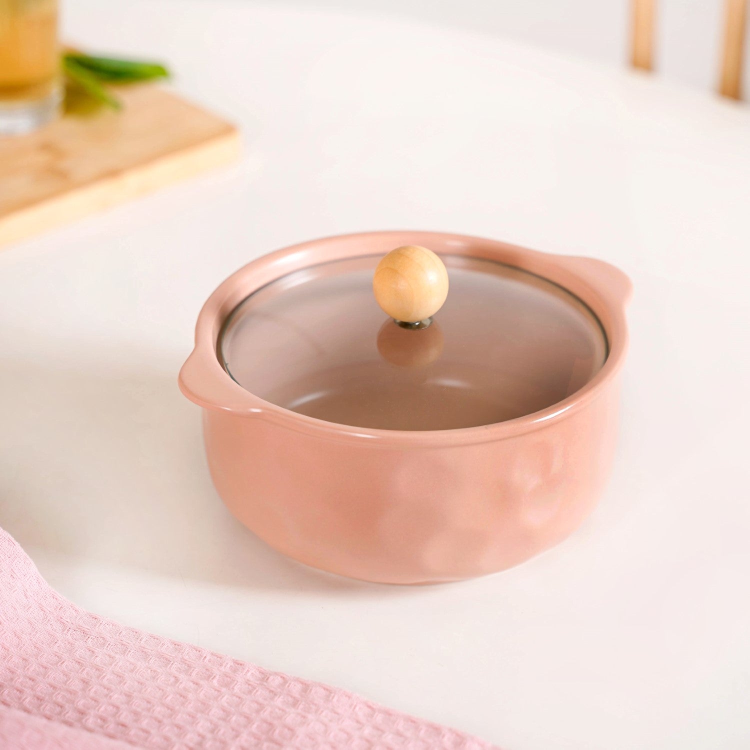 Nestasia Peach Pebble Ceramic Serving Bowl With Lid 950ml