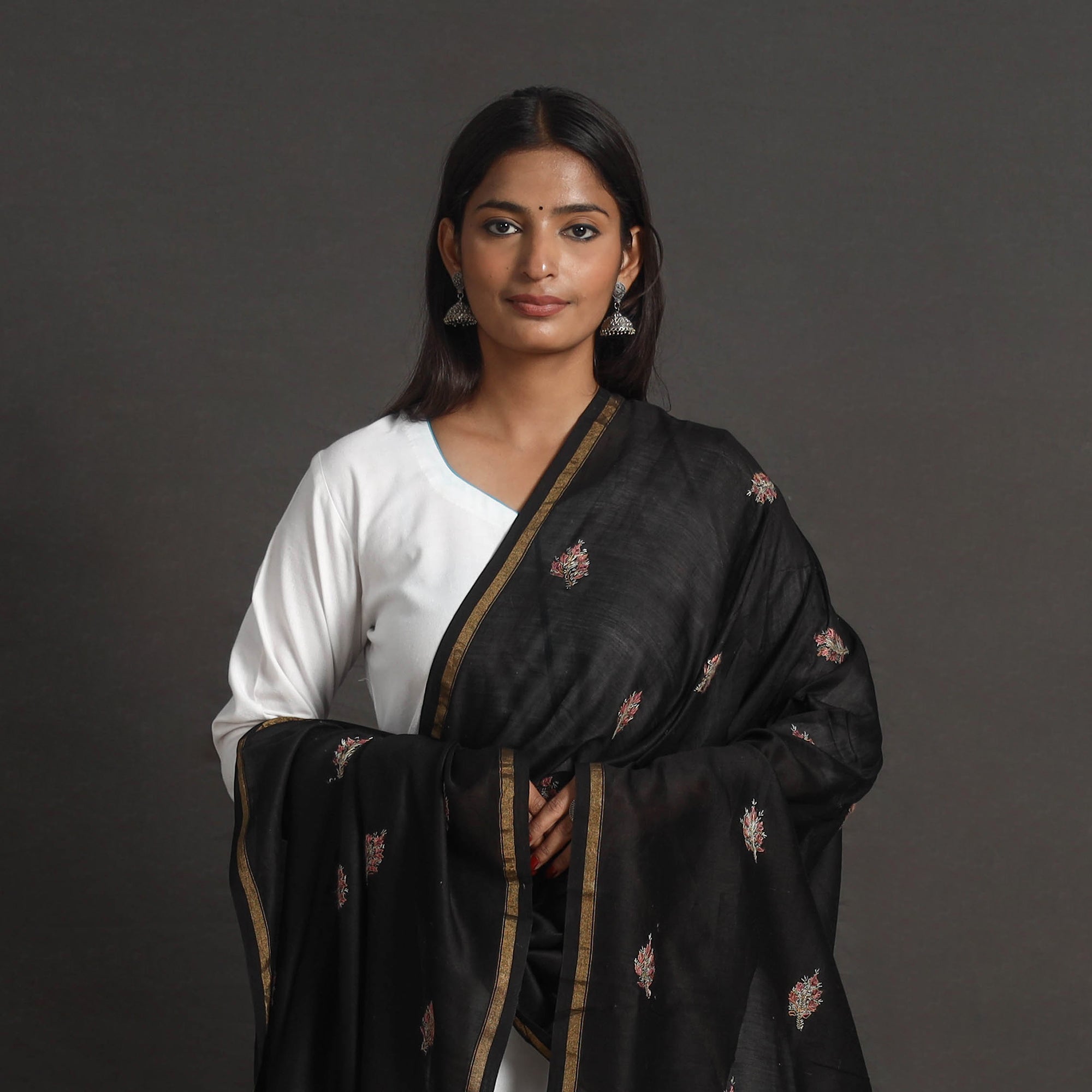 ITOKRI CRAFTS INITIATIVE Handloom Chanderi Silk Kashida Embroidery Dupatta 28 - view 3