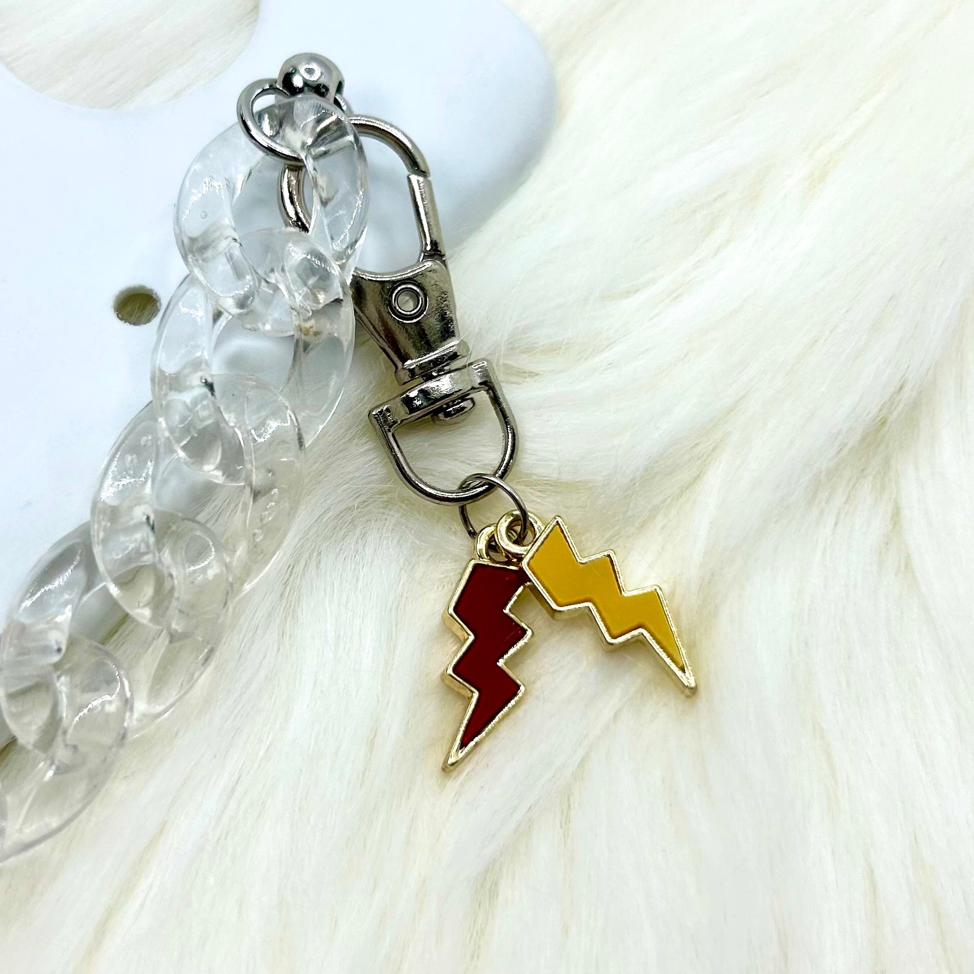 Casebasket Wolverpool Phone Charm