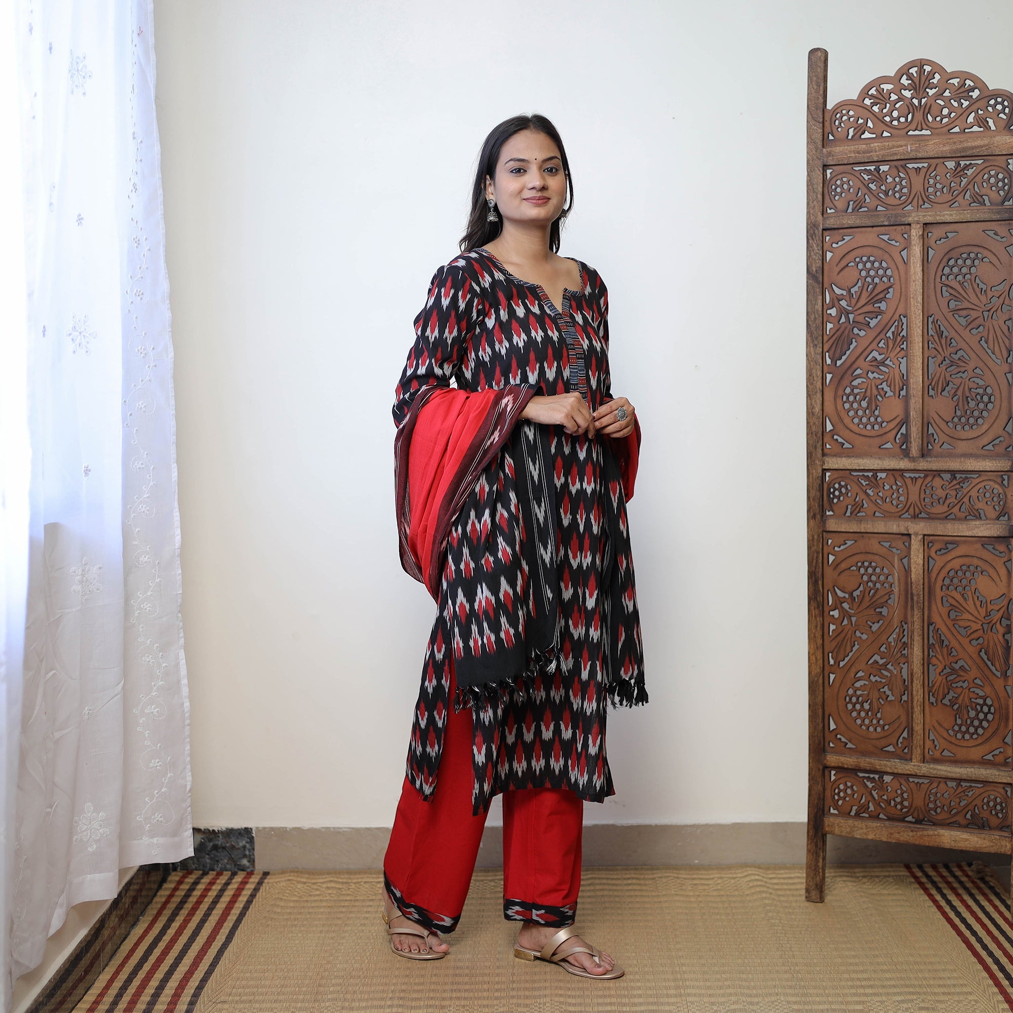 ITOKRI CASUALS Black - Handloom Cotton Pochampally Ikat Kurta Set 21 - view 4