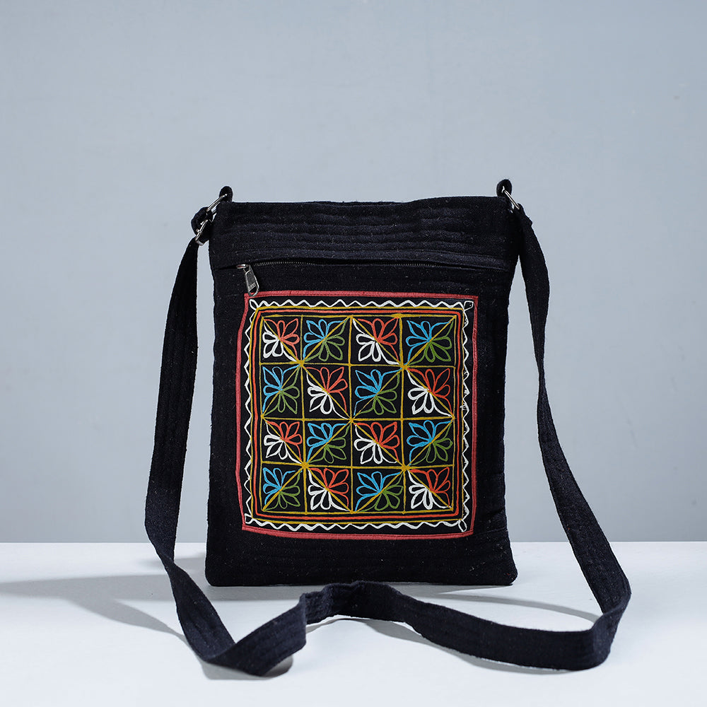 ROGAN ART PAINTING BY JABBAR KHATRI Black - Traditional Rogan Hand Painted Cotton Sling Bag - view 2