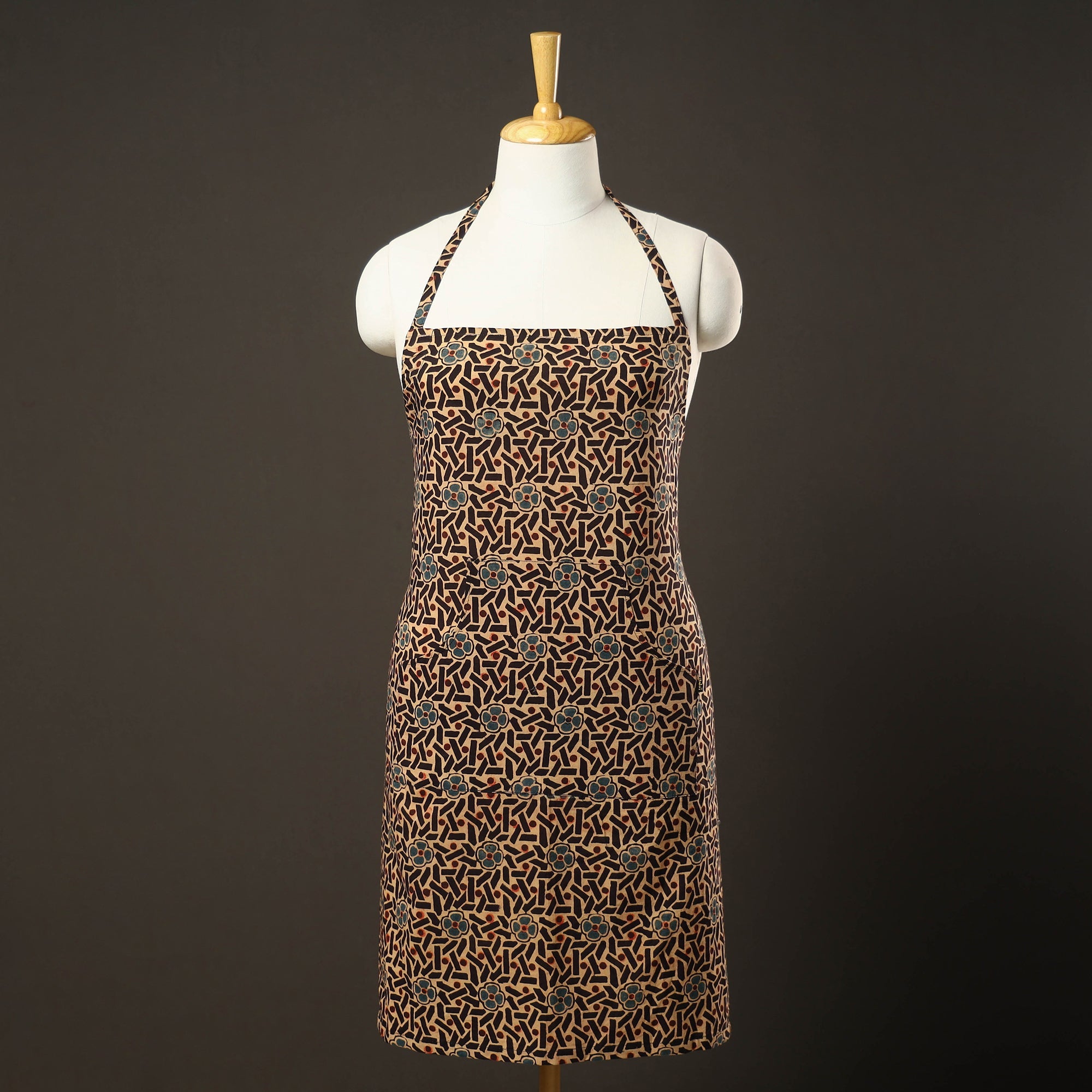 ITOKRI CRAFTS INITIATIVE Ajrakh Block Printed Cotton Apron with Pocket 20