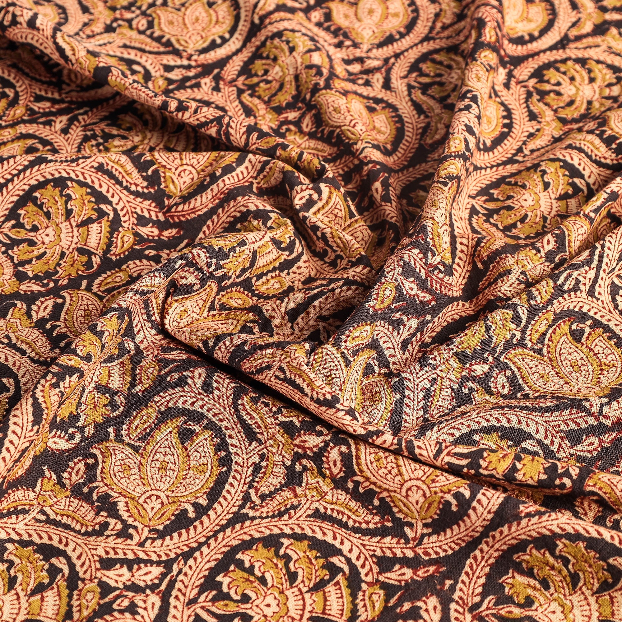 PITCHUKA SRINIVAS KALAMKARI PEDANA Beige - Original Pedana Kalamkari Block Printed Cotton Table Cover (45 x 45 in) - view 3