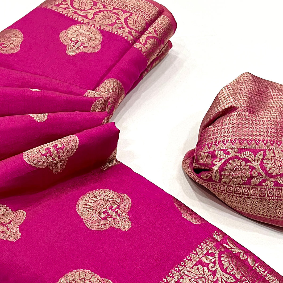 Peachmode Magenta Zari Woven Raw Silk Saree – Women's - view 2