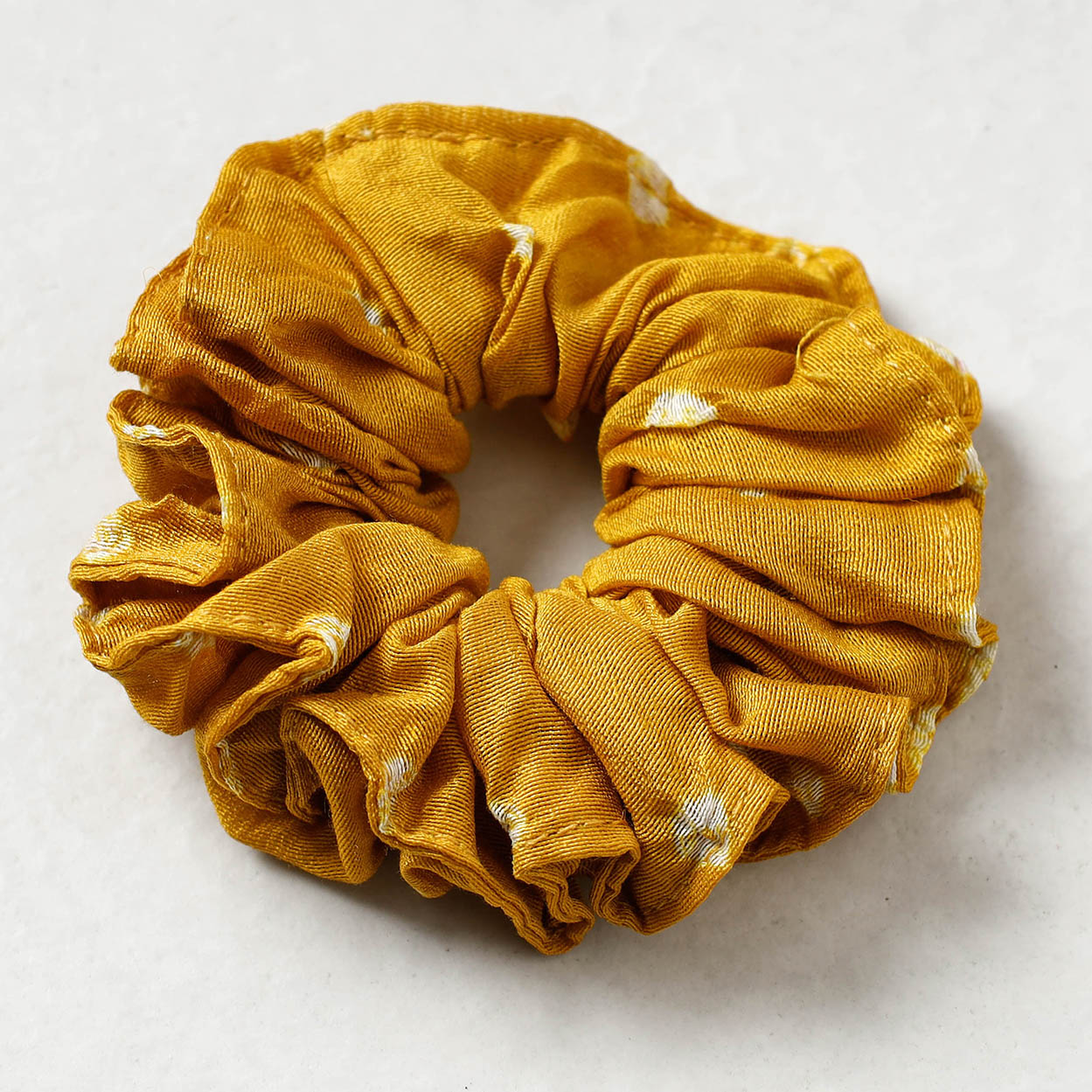 ITOKRI CRAFTS INITIATIVE Bandhani Tie-Dye Cotton Elastic Rubber Band/Scrunchie - view 2