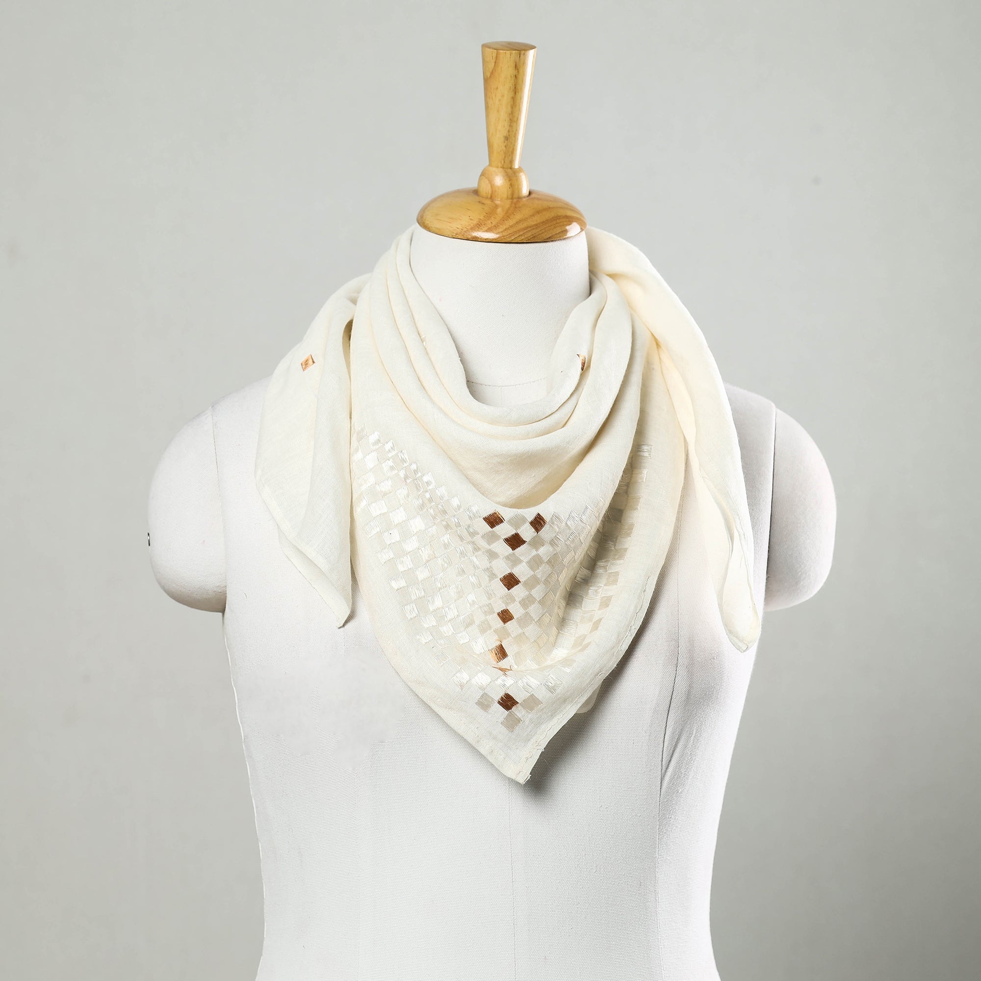 NABHA PHULKARI Beige - Phulkari Hand Embroidery Linen Handloom Scarf