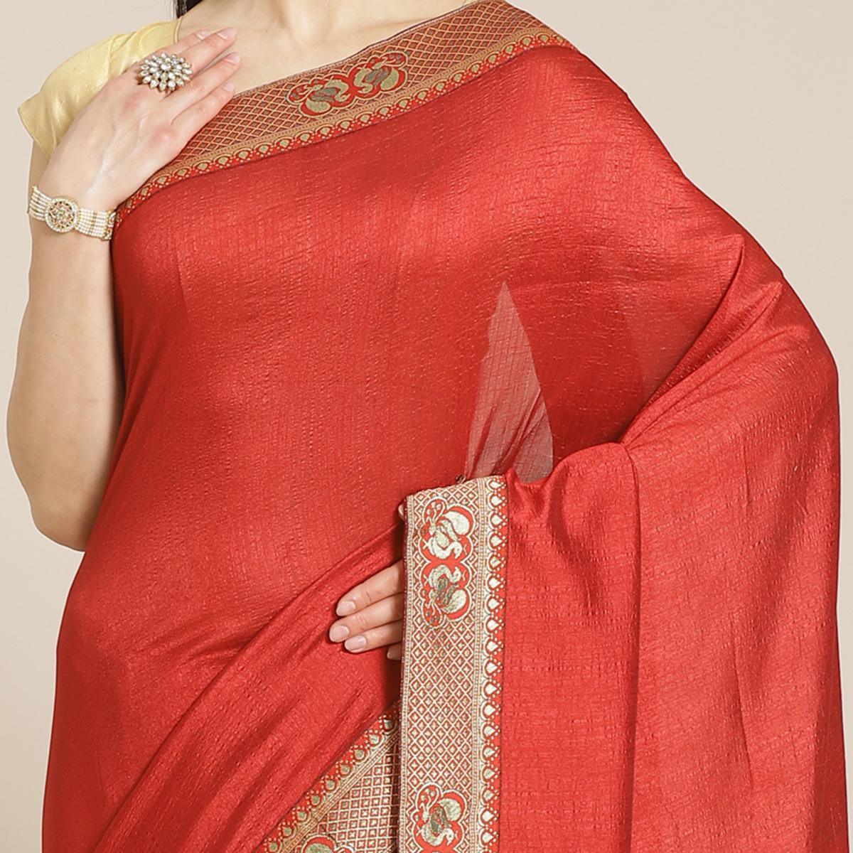 Peachmode Hypnotic Red Colored Festive Woven Silk Blend Saree - view 3