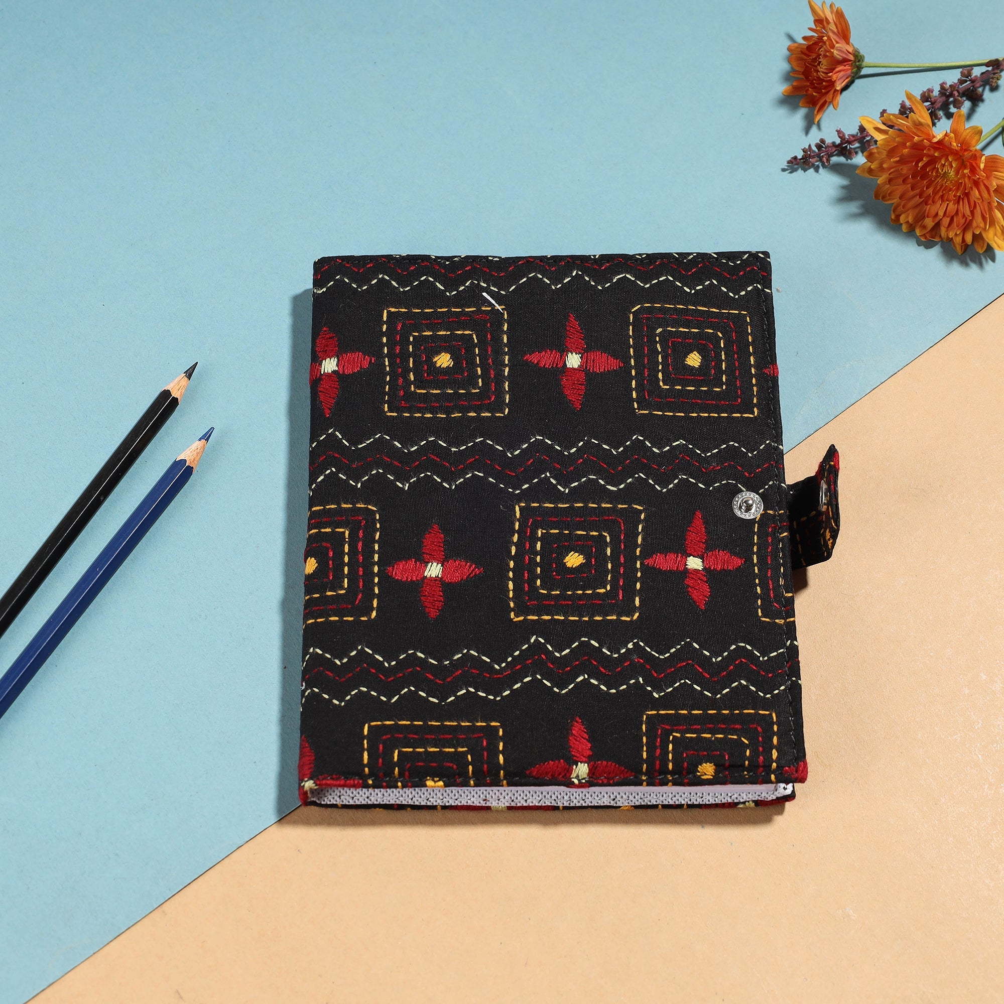 ASALKAAR Bengal Kantha Work Handcrafted Notepad (7 x 6 in) - view 3