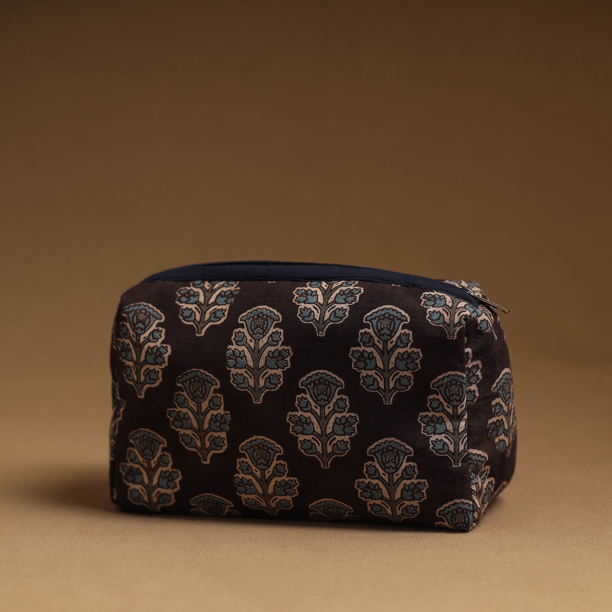 NOORI BAZAR Brown - Handmade Cotton Toiletry Pouch 02 - view 2