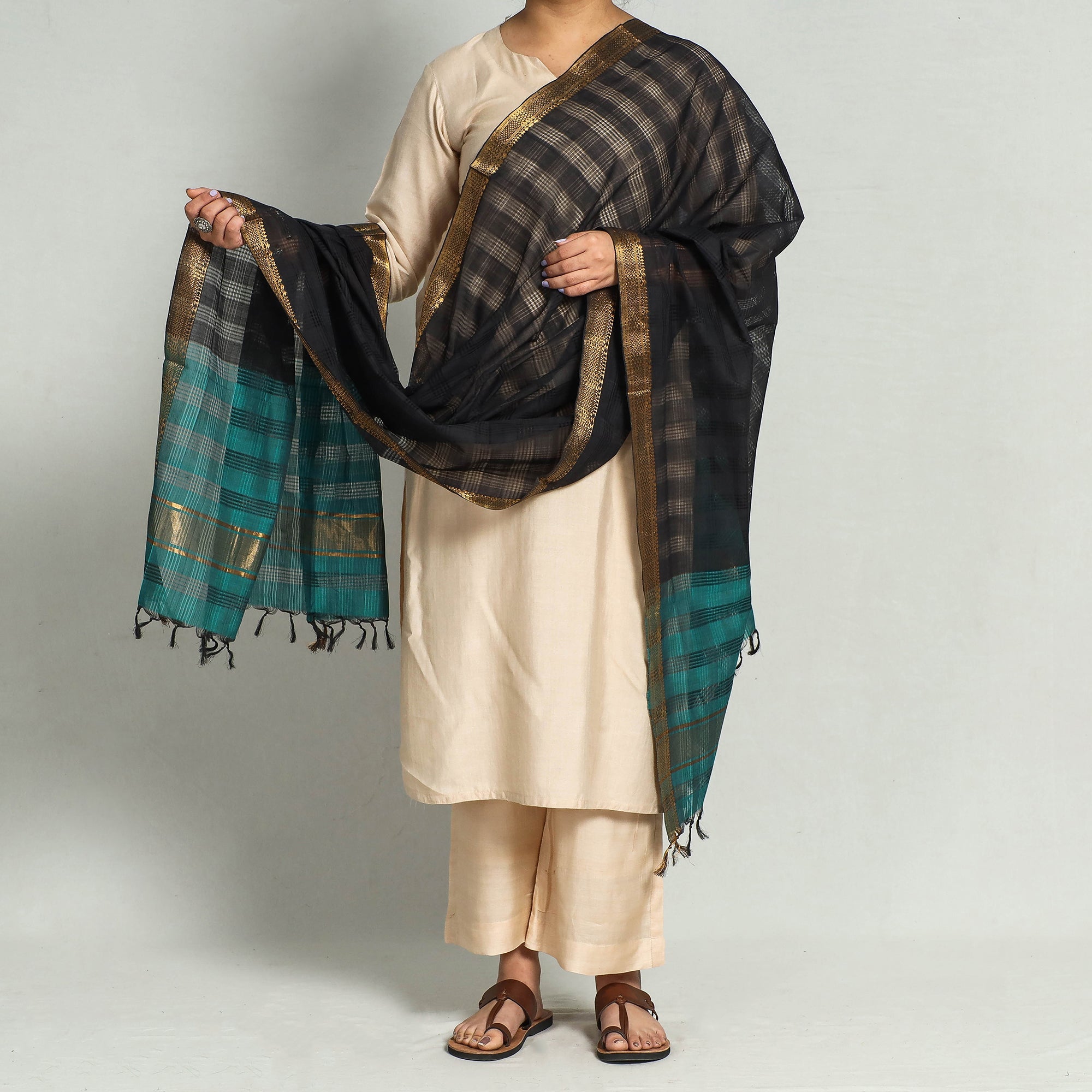 SOUTH KARGHA Black - Original Mangalagiri Handloom Cotton Dupatta with Zari Border - view 2