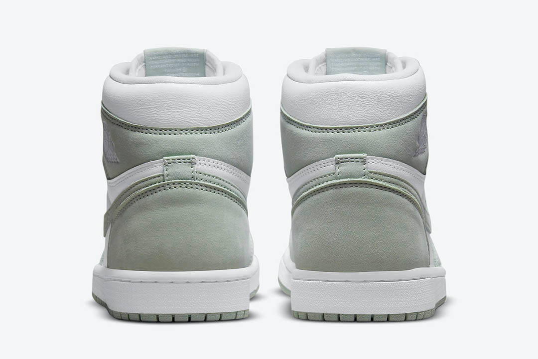 HYPE ELIXIR Wmns Air Jordan 1 Retro High OG Seafoam - view 5