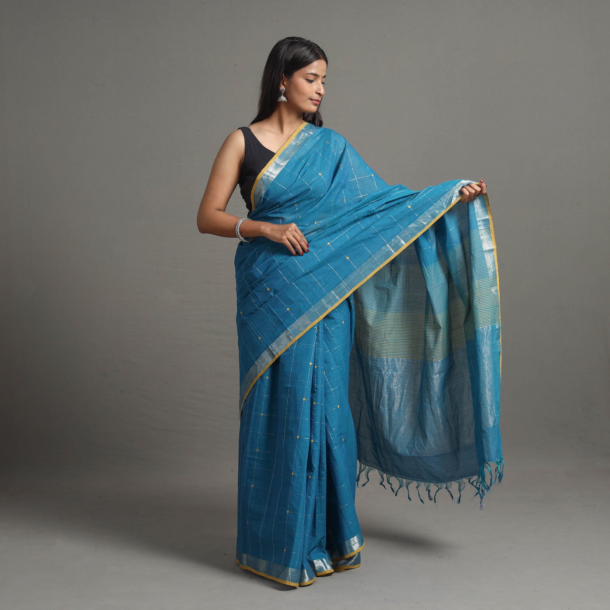 CHITRIKA Buti Cotton Zari Check Handloom Saree 106 - view 2