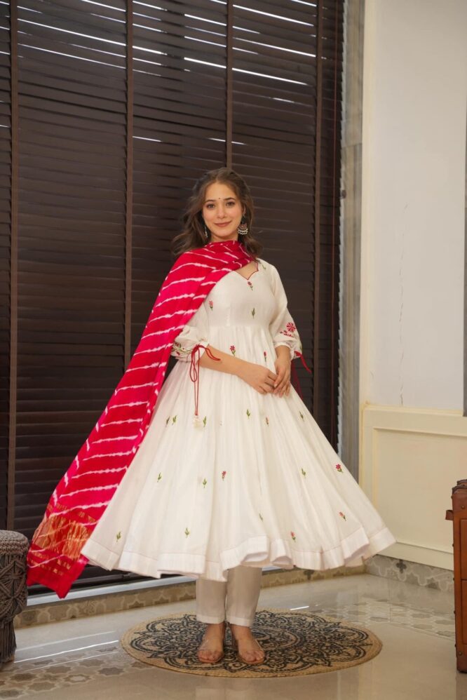Idaho-o Zahra white chanderi suit set