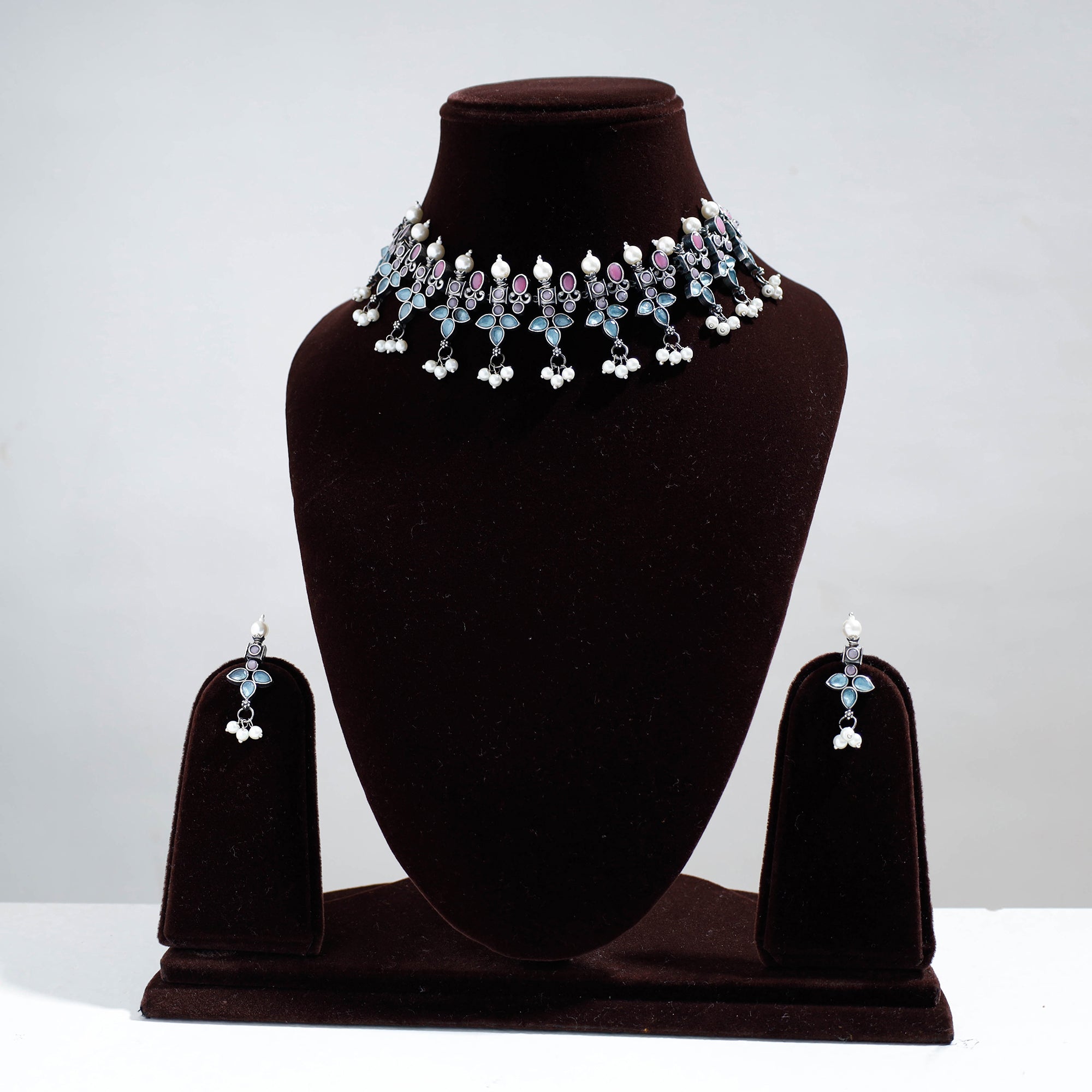 WHITE RIVER STORIES Antique Silver Finish Oxidised Brass Base Stone Work Choker Necklace Set