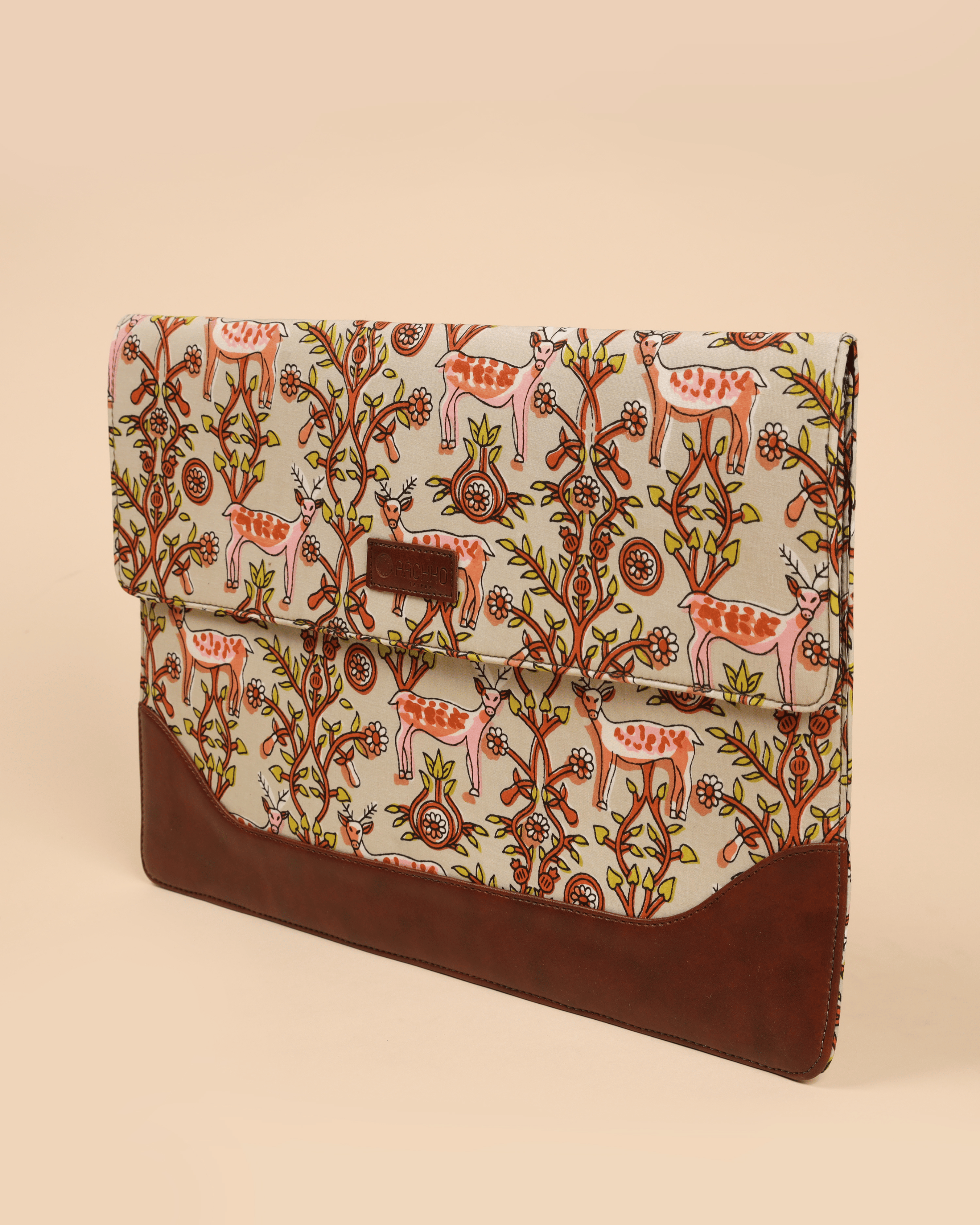 Aachho Ivory Meadows Handblock Laptop Sleeve - view 2