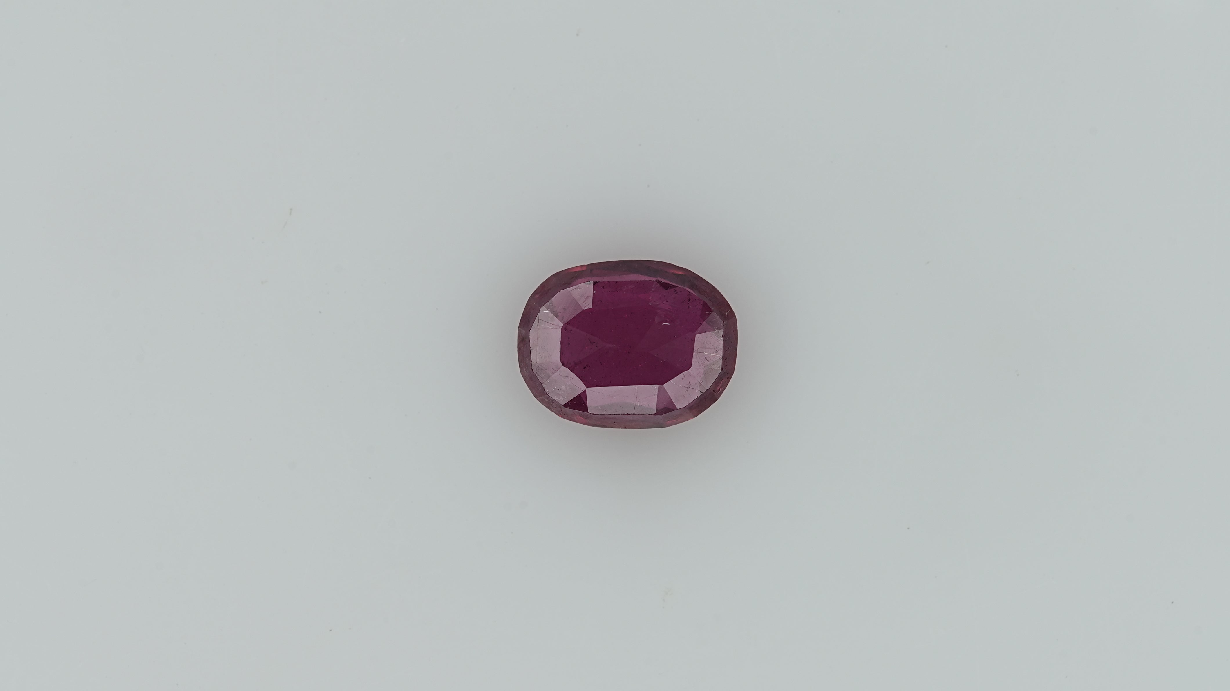 Gemsmantra Ruby - 4.03 Carats (4.433 Ratti) - view 2