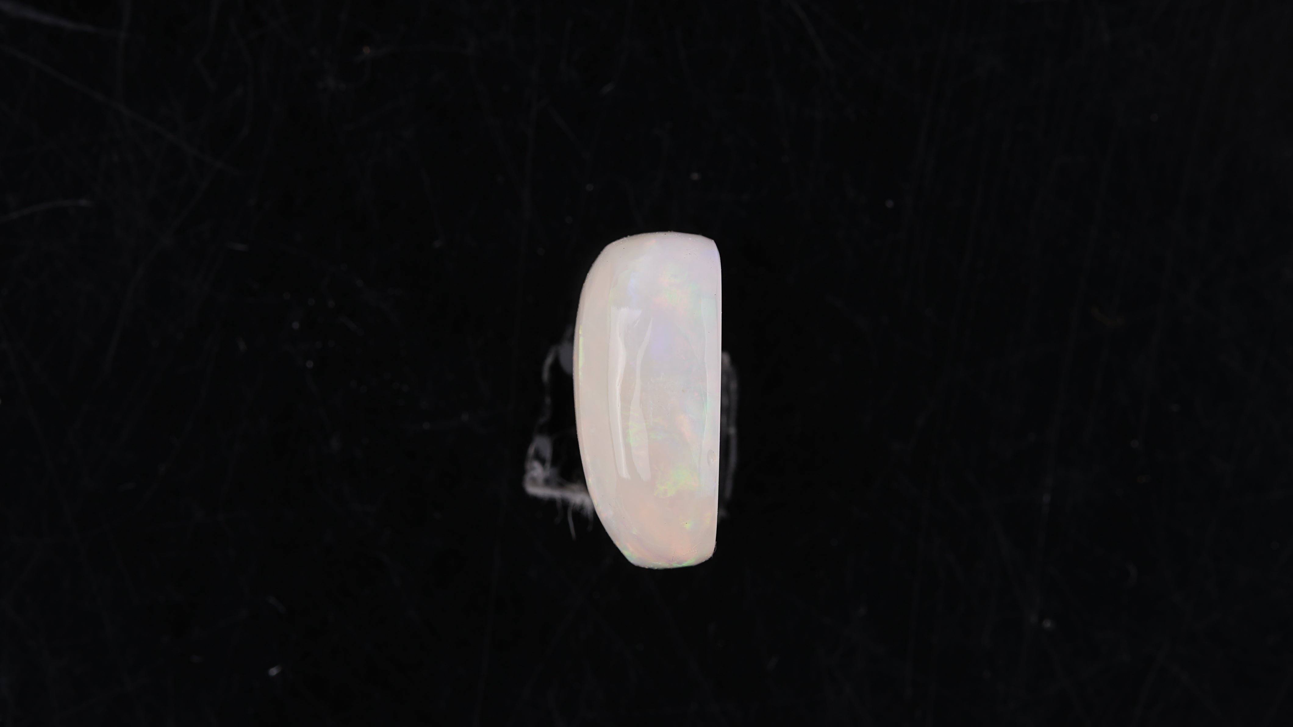 Gemsmantra Opal with Fire - 4.20 carats(4.62 ratti) - view 3