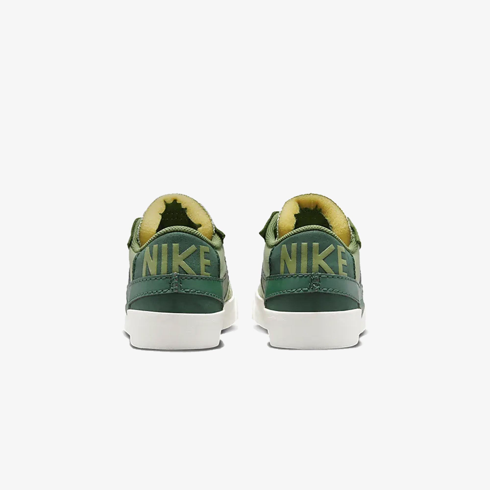 Nike | BLAZER LOW '77 JUMBO { OIL GREEN/GORGE GREEN-TREELINE-SAIL - view 2