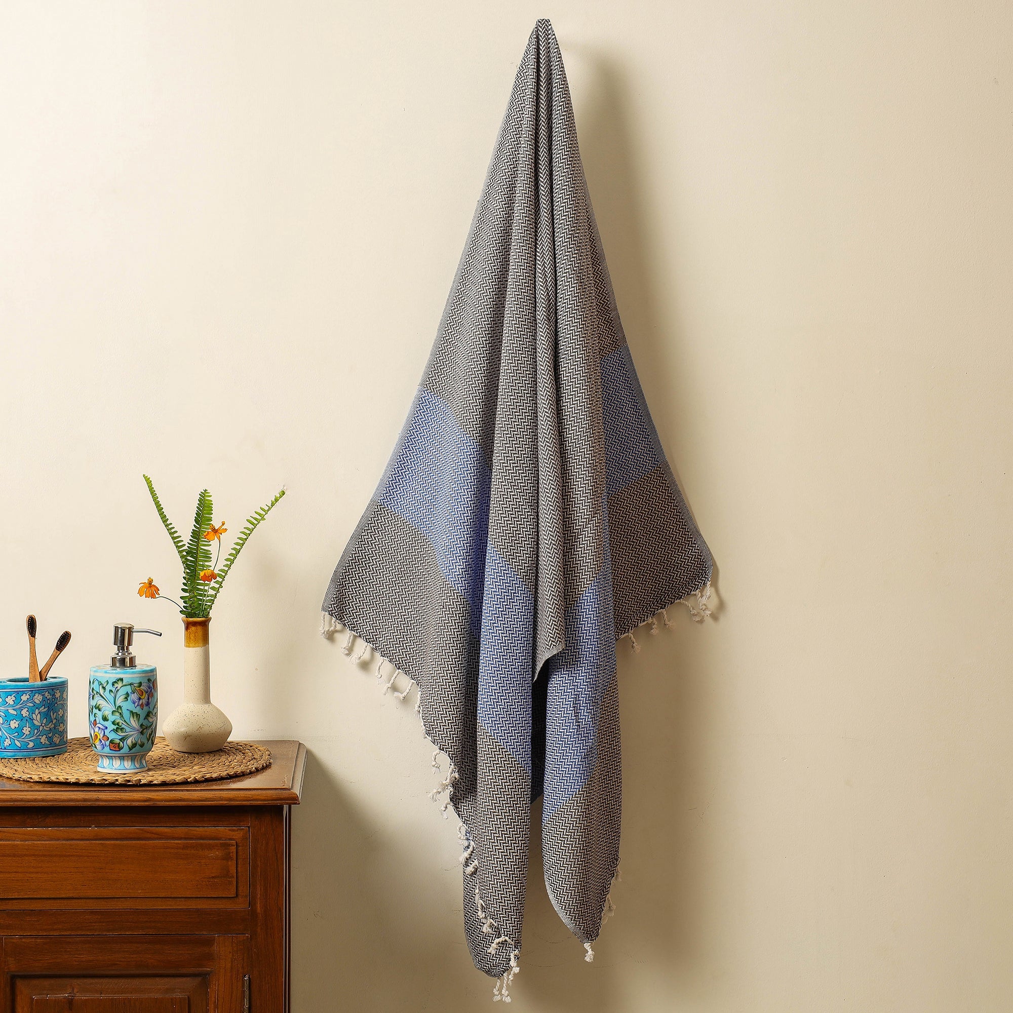 HANDLOOM VIRASAT Black - Handloom Cotton Towel with Tassels from Bijnor by Nizam