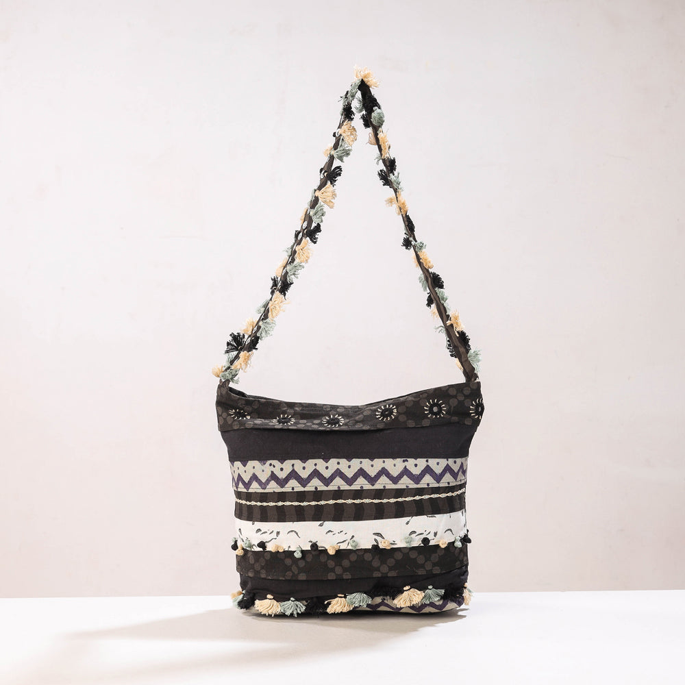 SANDUR KUSHALA KALA KENDRA Black - Lambani Mirror Work Hand Embroidery Cotton Shoulder Bag with Tassels