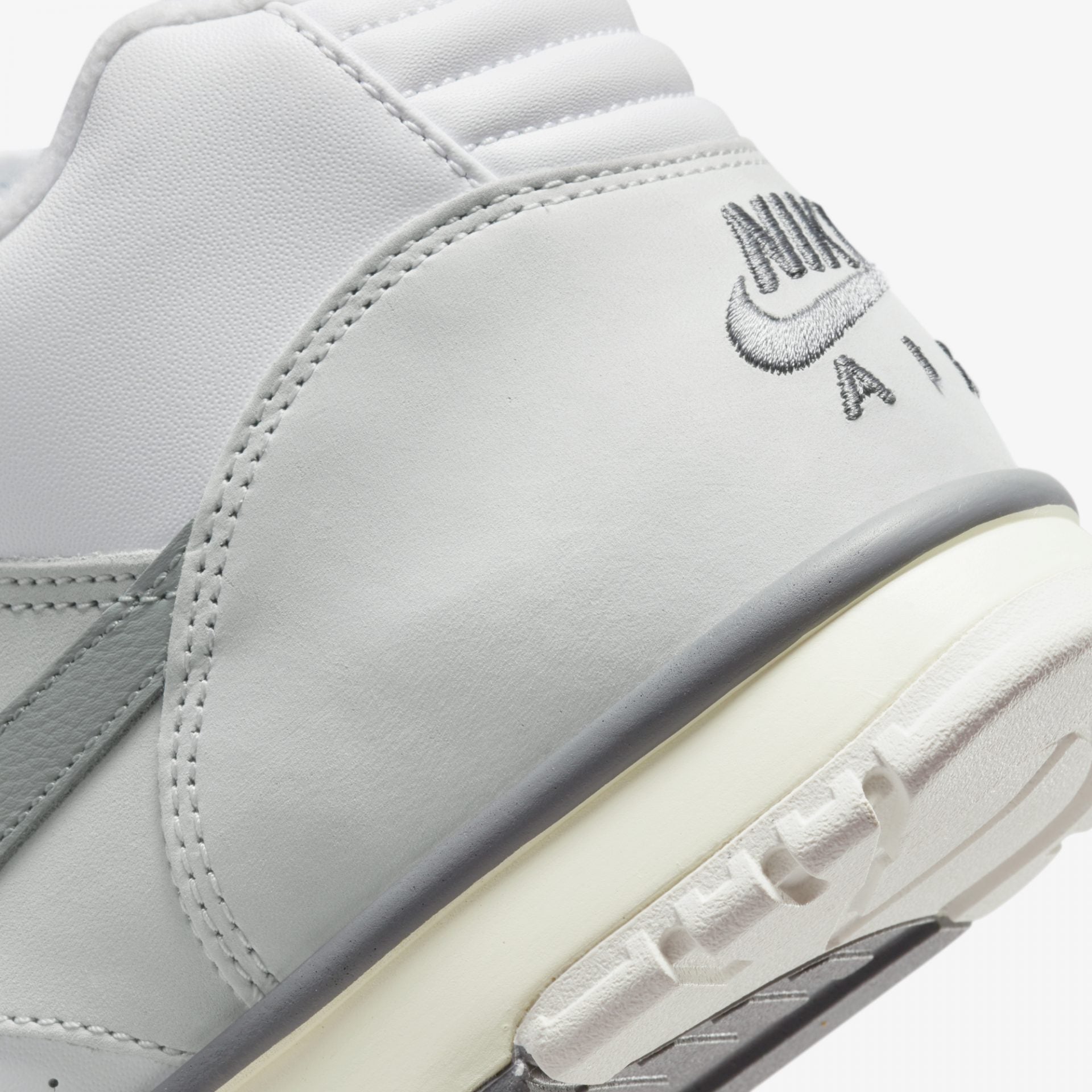 Nike | AIR TRAINER 1 { PHOTON DUST/LIGHT SMOKE - view 4