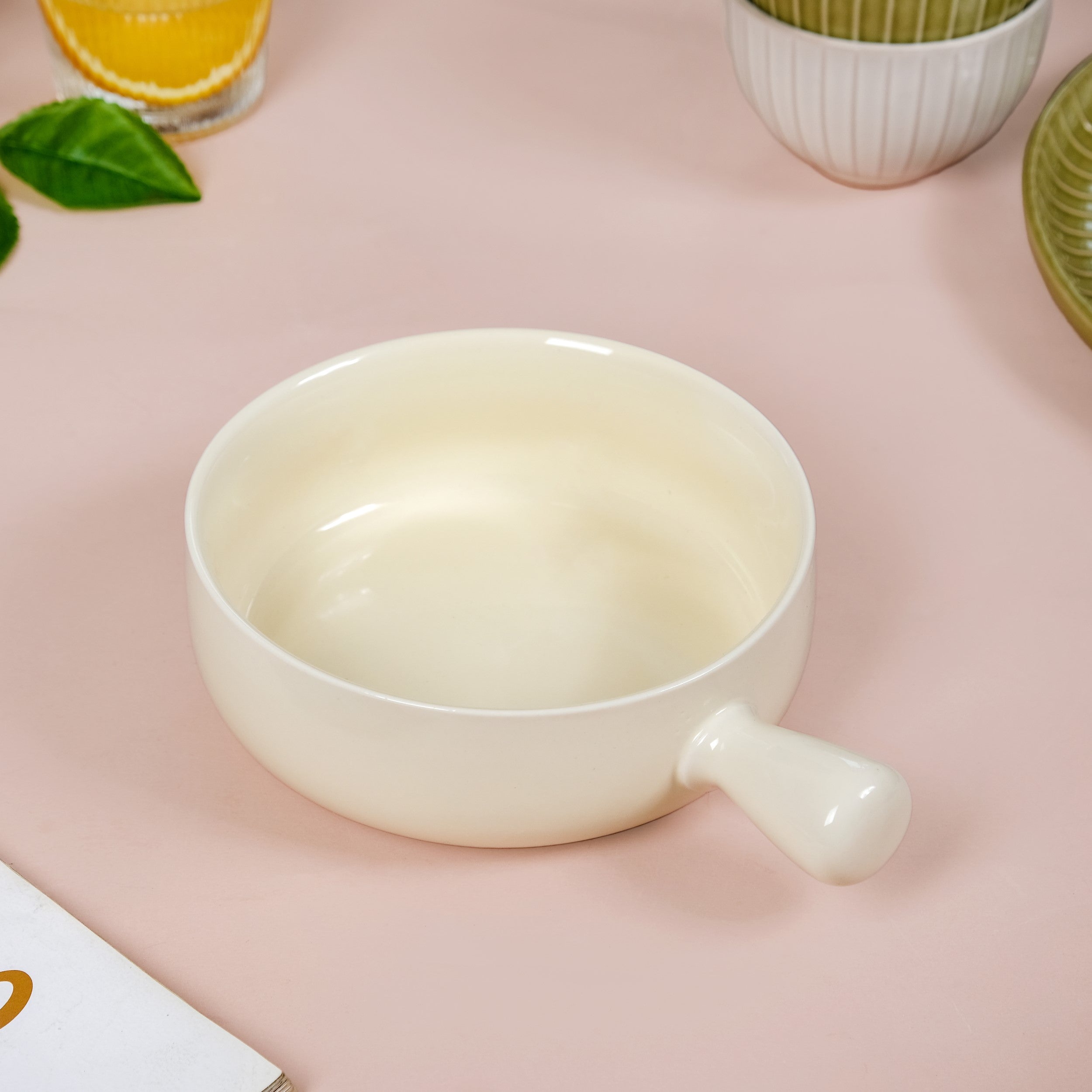 Nestasia Pastel Cream Ceramic Bowl With Handle 650ml - view 2