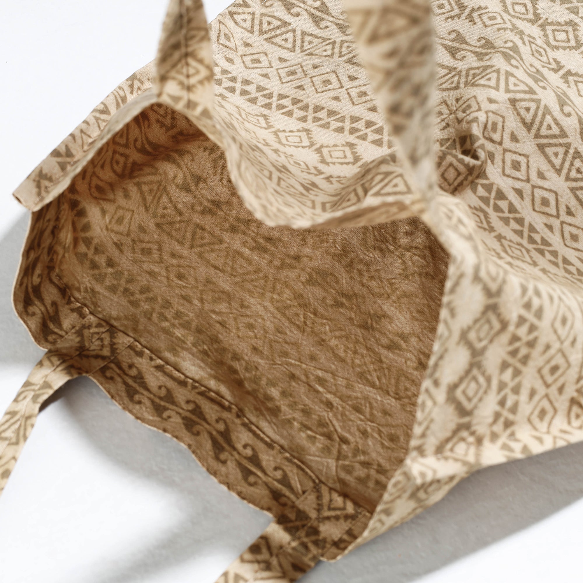 PITCHUKA SRINIVAS KALAMKARI PEDANA Beige - Pedana Kalamkari Block Printed Cotton Shopping Bag - view 3