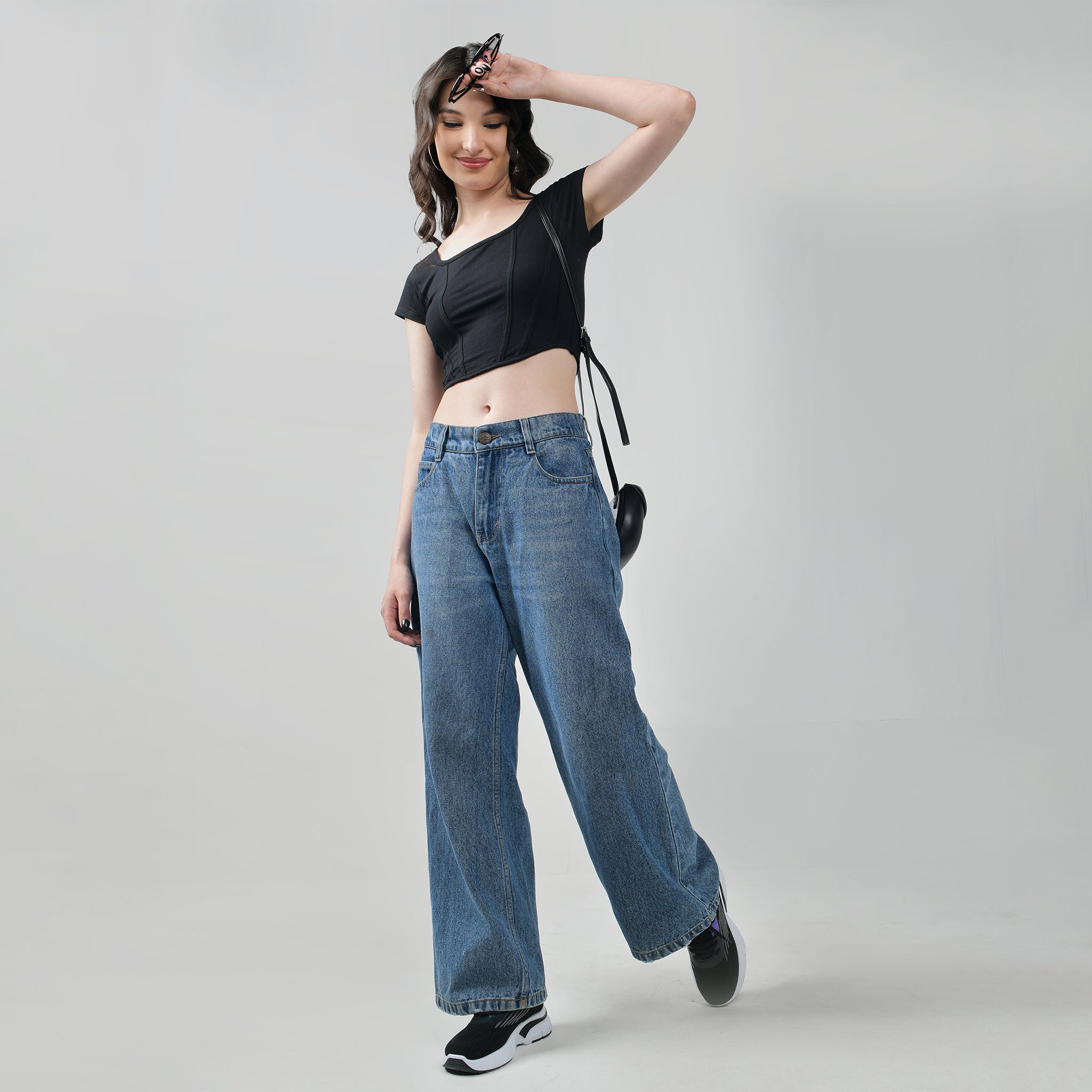 I Z F Baggy Jeans & Corset Crop Top